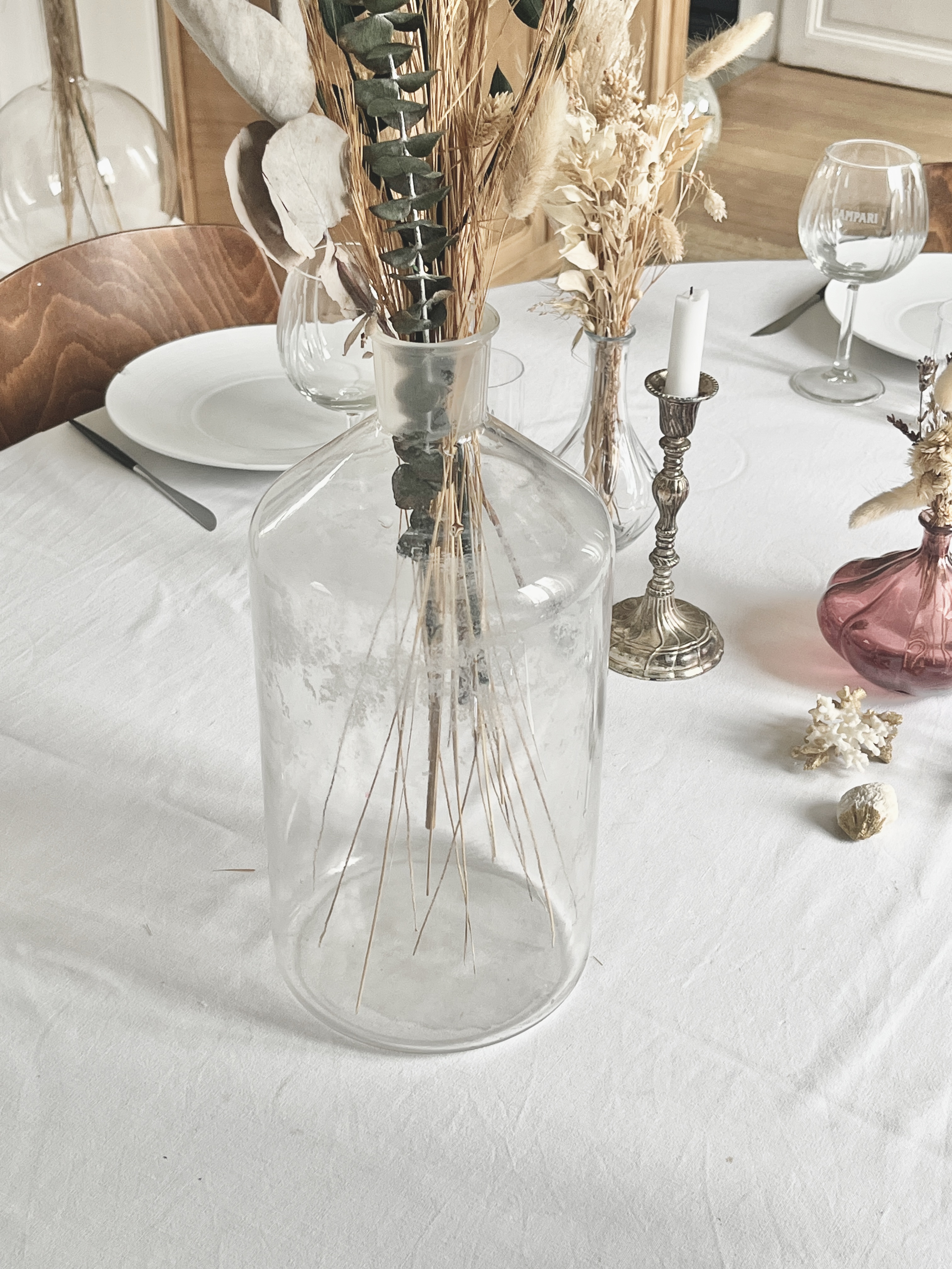 Vase de chimiste en verre transparent