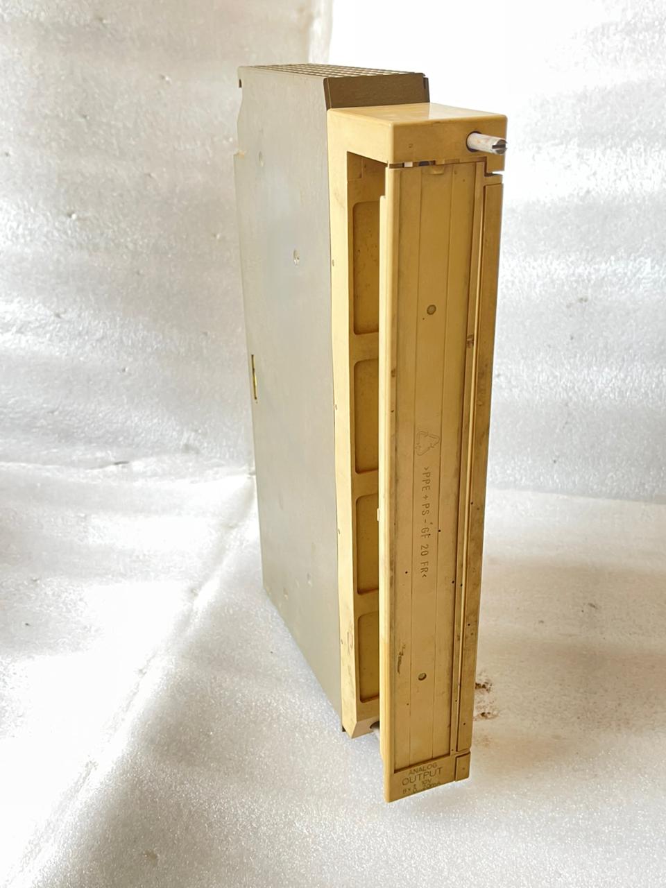 Siemens SIMATIC S5 6ES5-470-7LA12 ANALOG OUTPUT Module