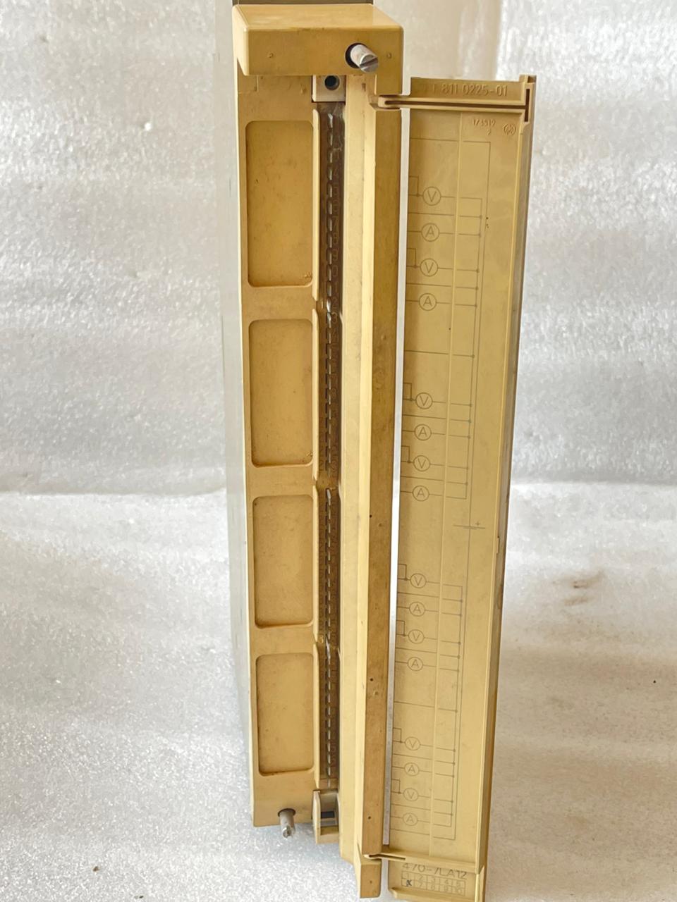 Siemens SIMATIC S5 6ES5-470-7LA12 ANALOG OUTPUT Module