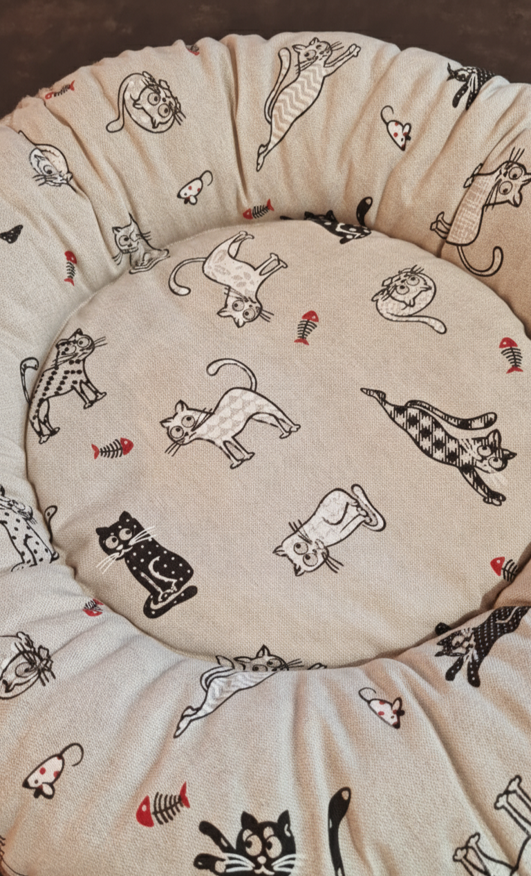 PANIER CHAT MOELLEUX ROSE MOTIFS CHATS