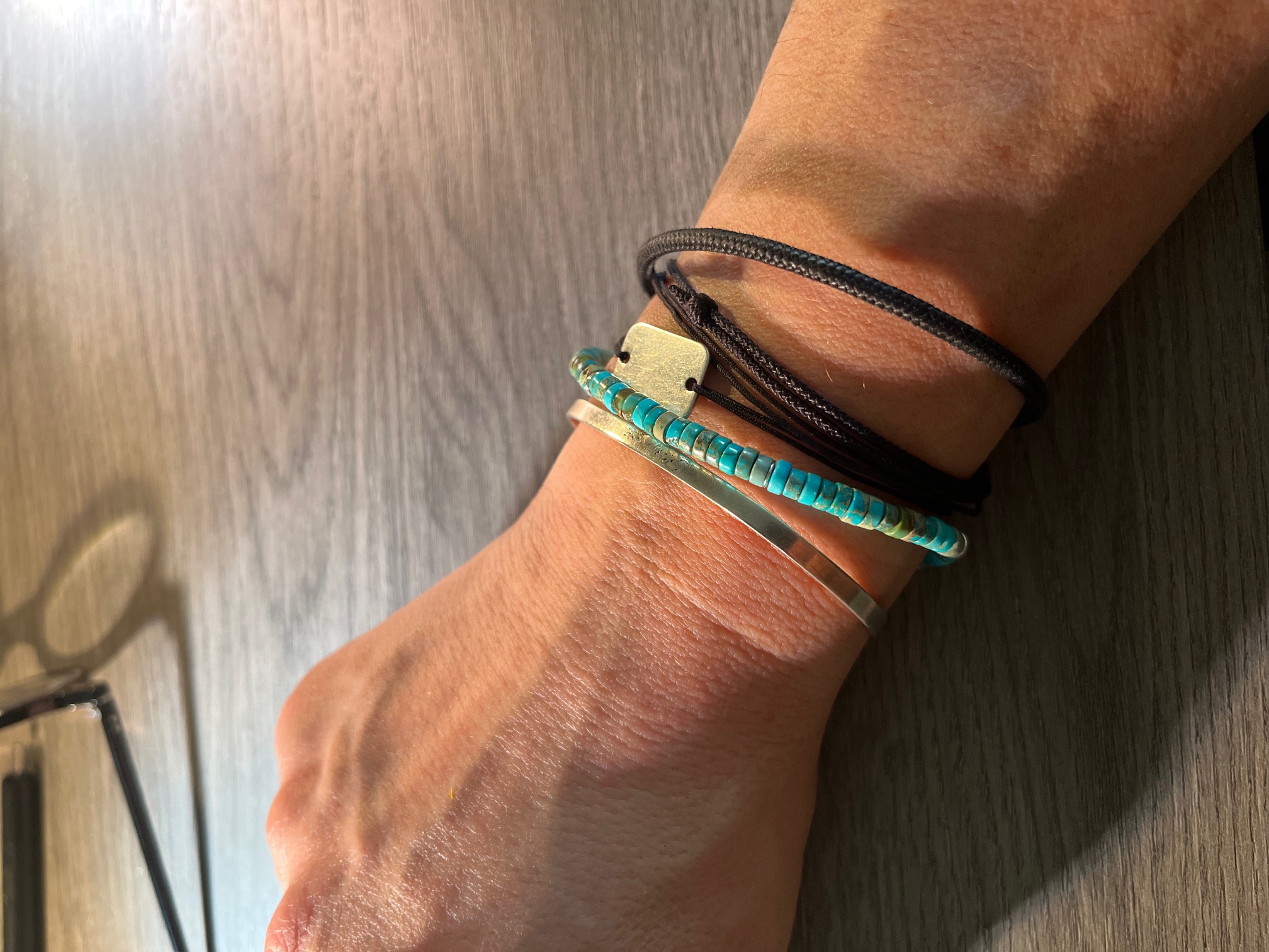 L' APAISé        -   Bracelet en régalite et argent 925.