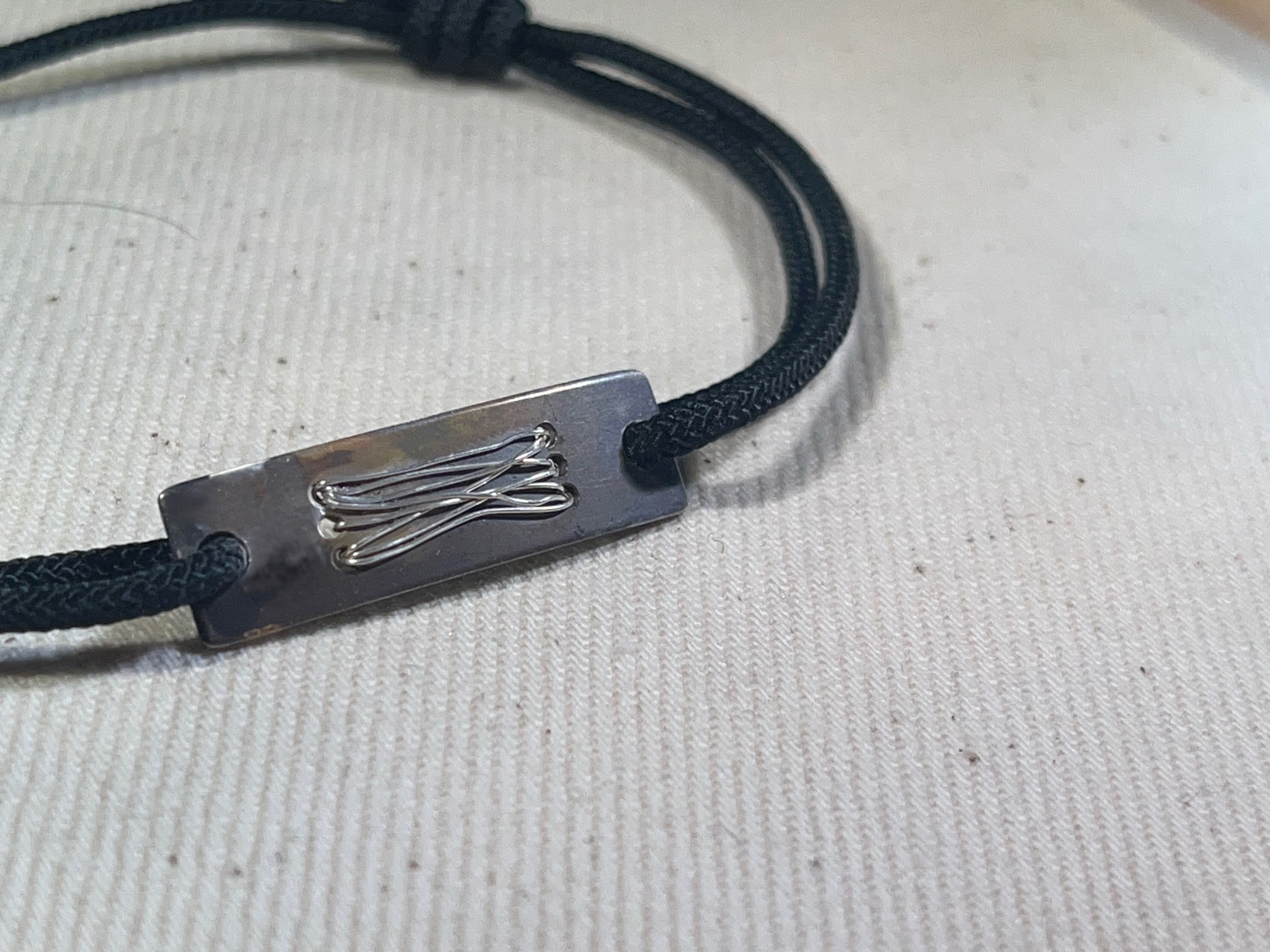 L'ENTRELACé   -  Bracelet plaque et fil argent 925 