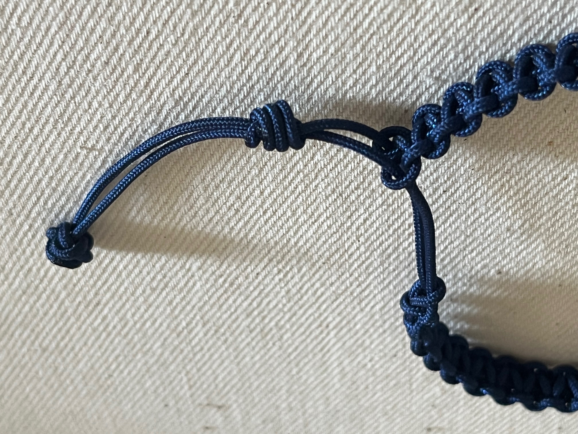 LE MINIMAx    - Bracelet en paracorde