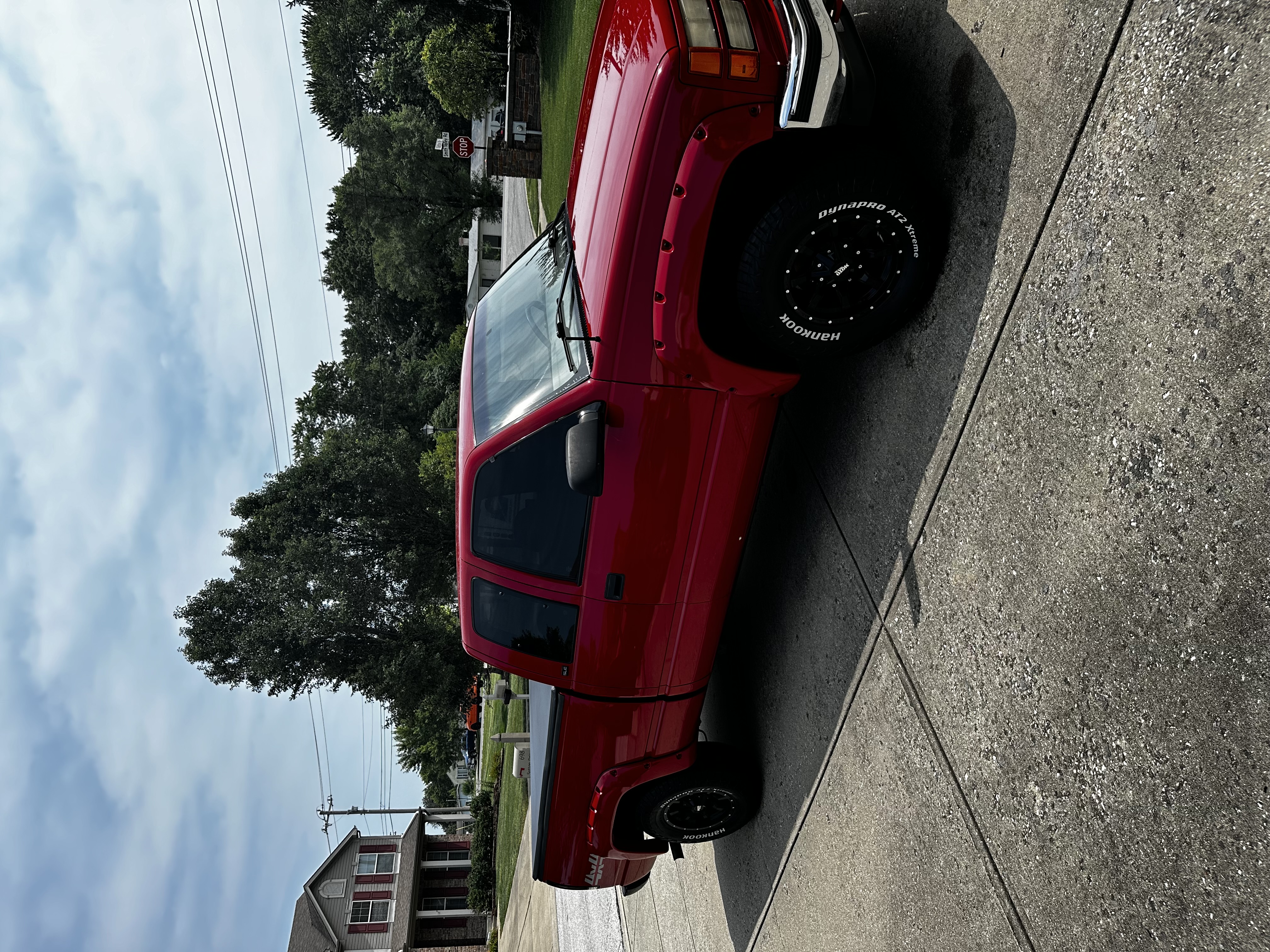 Premium In & Out Detail - Large (Trucks, Vans, & 3 Row Vehicles)