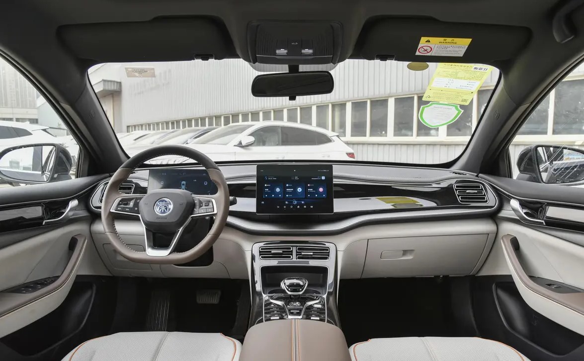 BYD QIN PLUS DMI Glory Edition 55KM