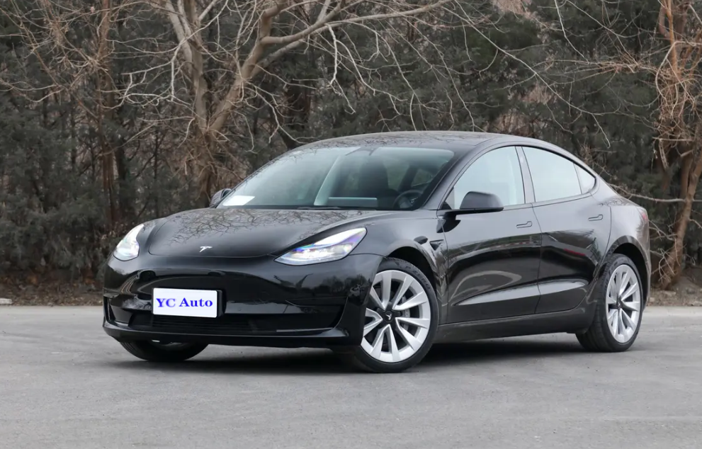 TESLA Model 3 Long Range
