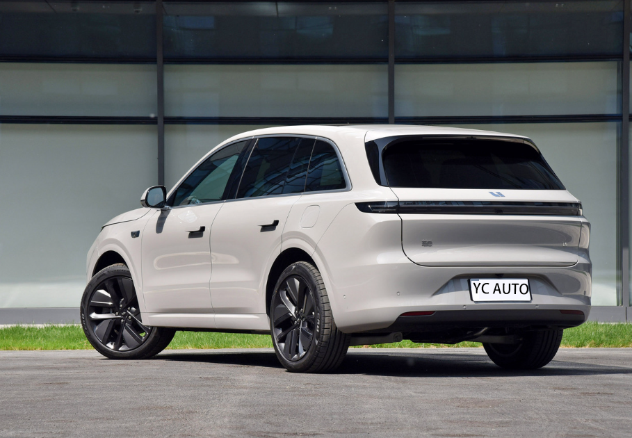 LIXIANG L6 MAX/Elephant Gray Exterior/Orange Interior