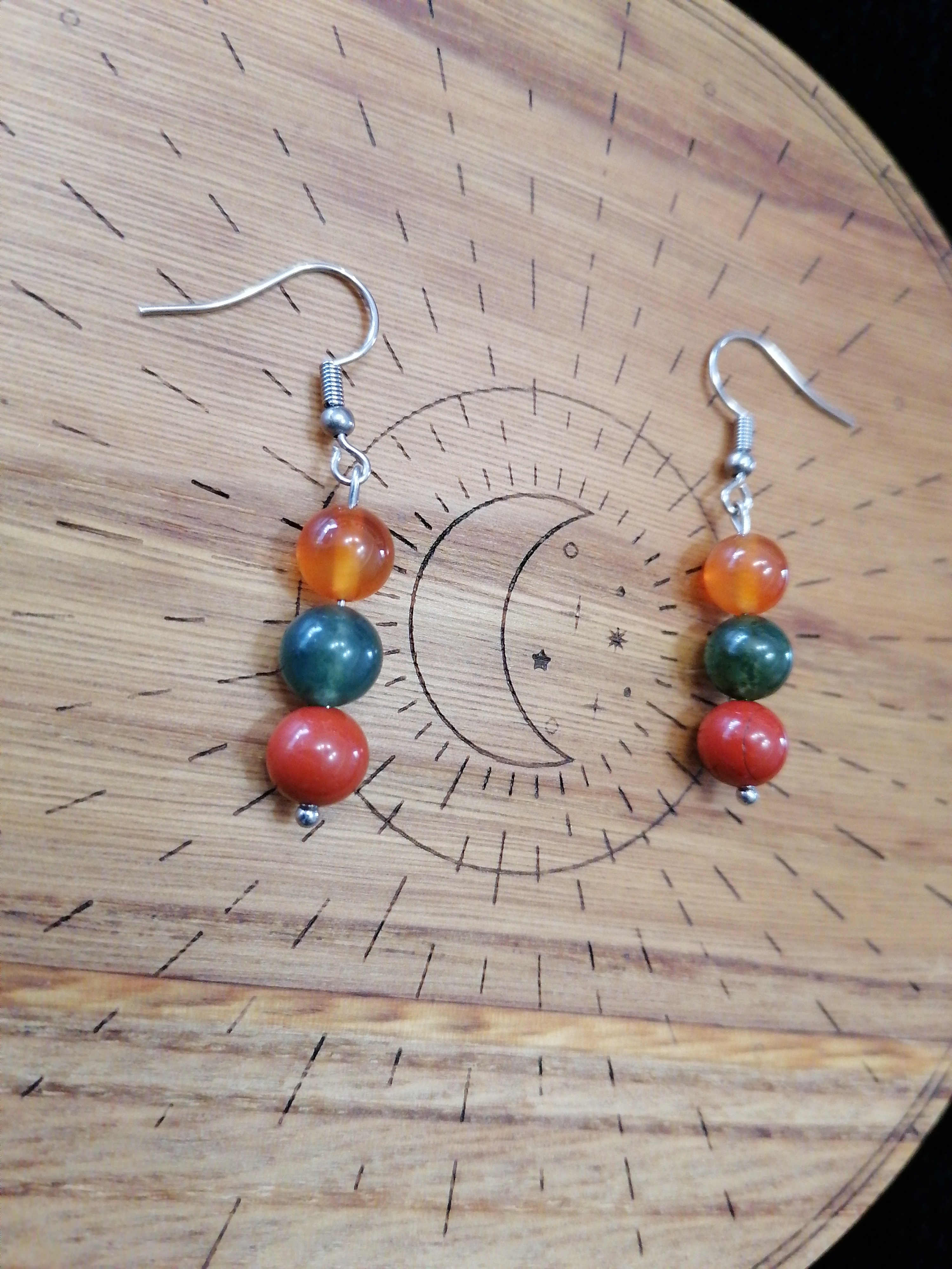 Boucles d'oreilles "énergie et positivité" en cornaline, agate mousse et jaspe rouge 