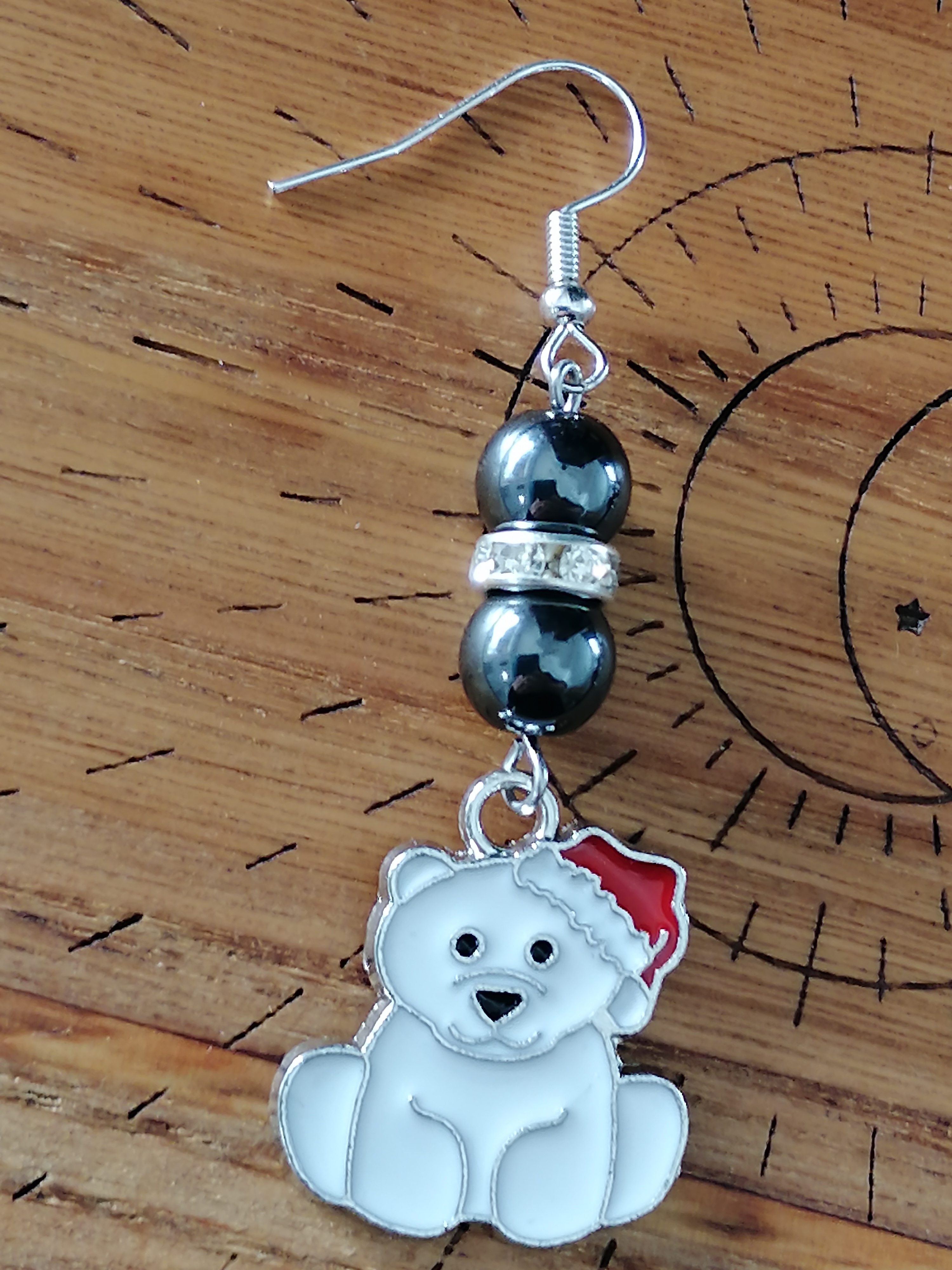 Boucles d'oreilles "ours polaire" en hématite 