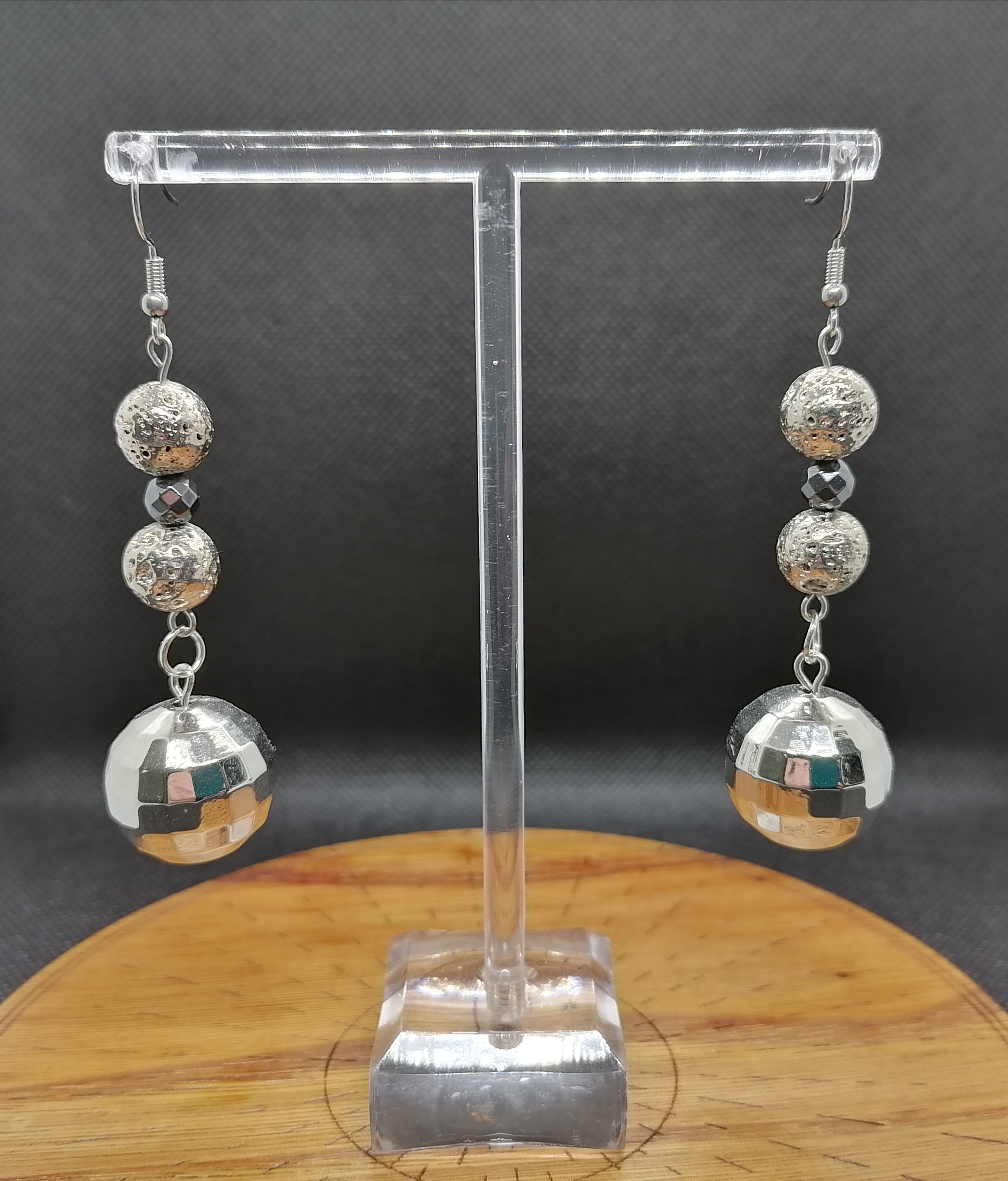 Boucles d'oreilles "disco" en hématite 