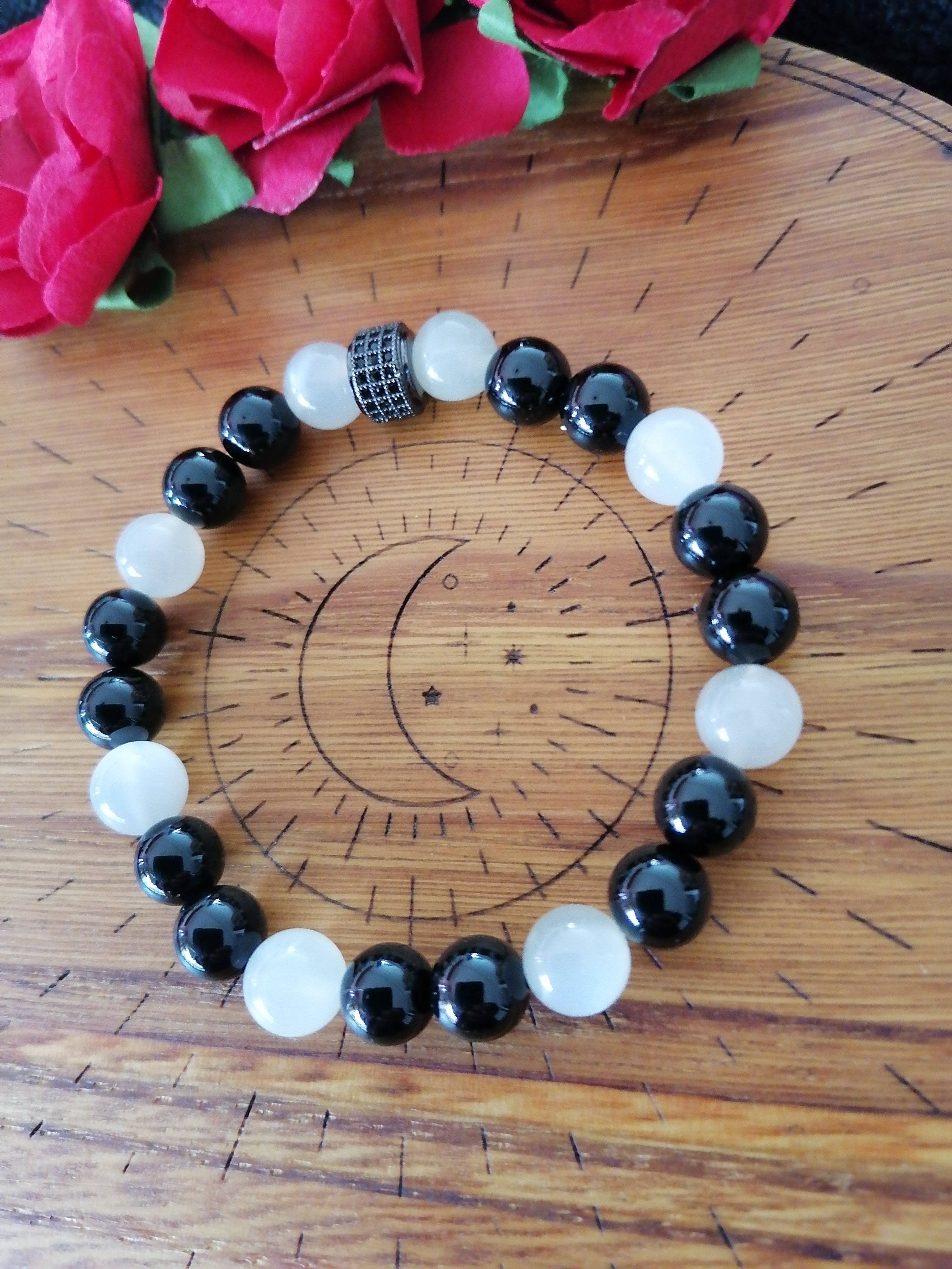 Bracelet "protection et force" en onyx et pierres de lune