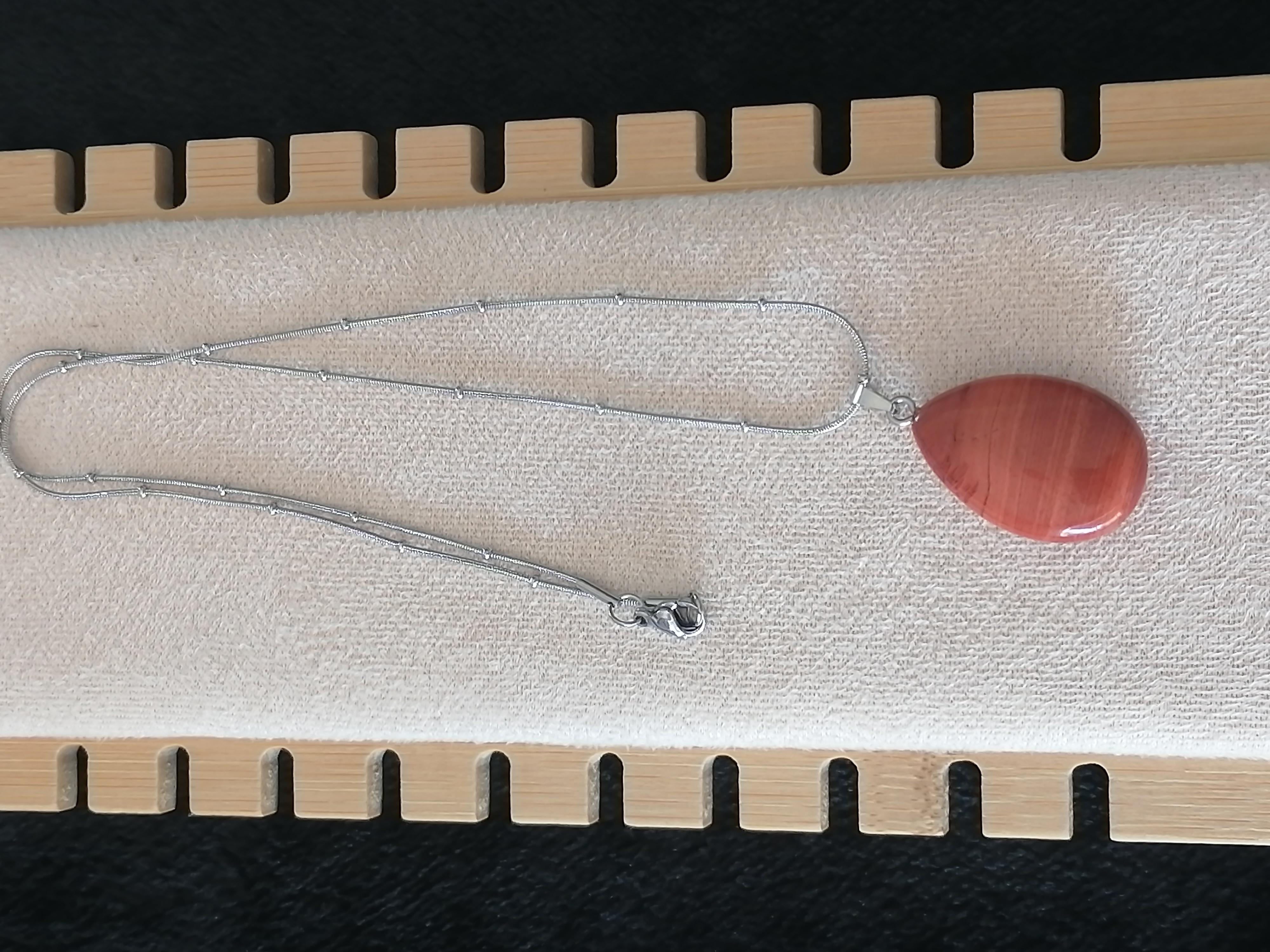 Collier "protection" en jaspe rouge