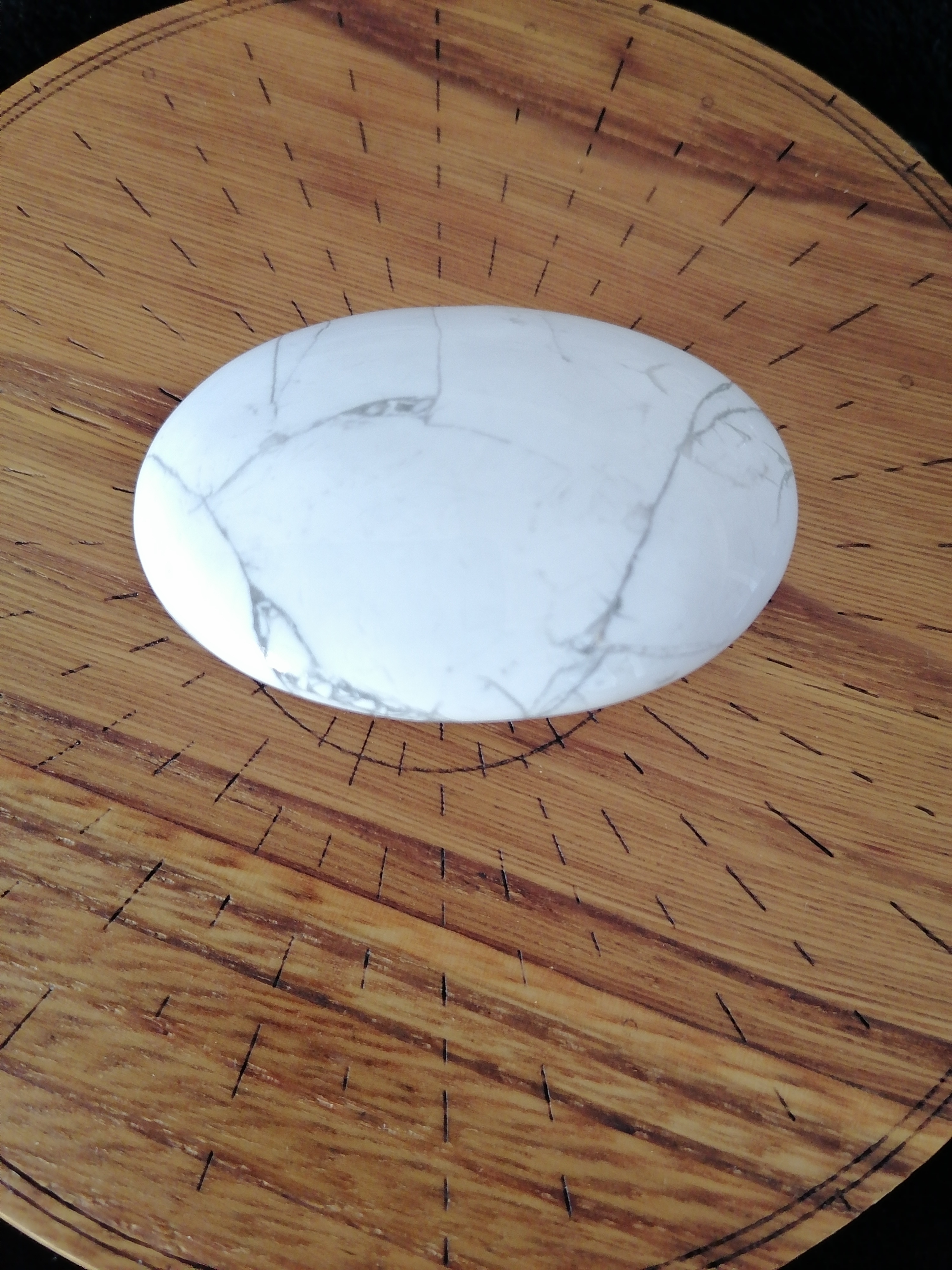 Galet roulé de howlite XL