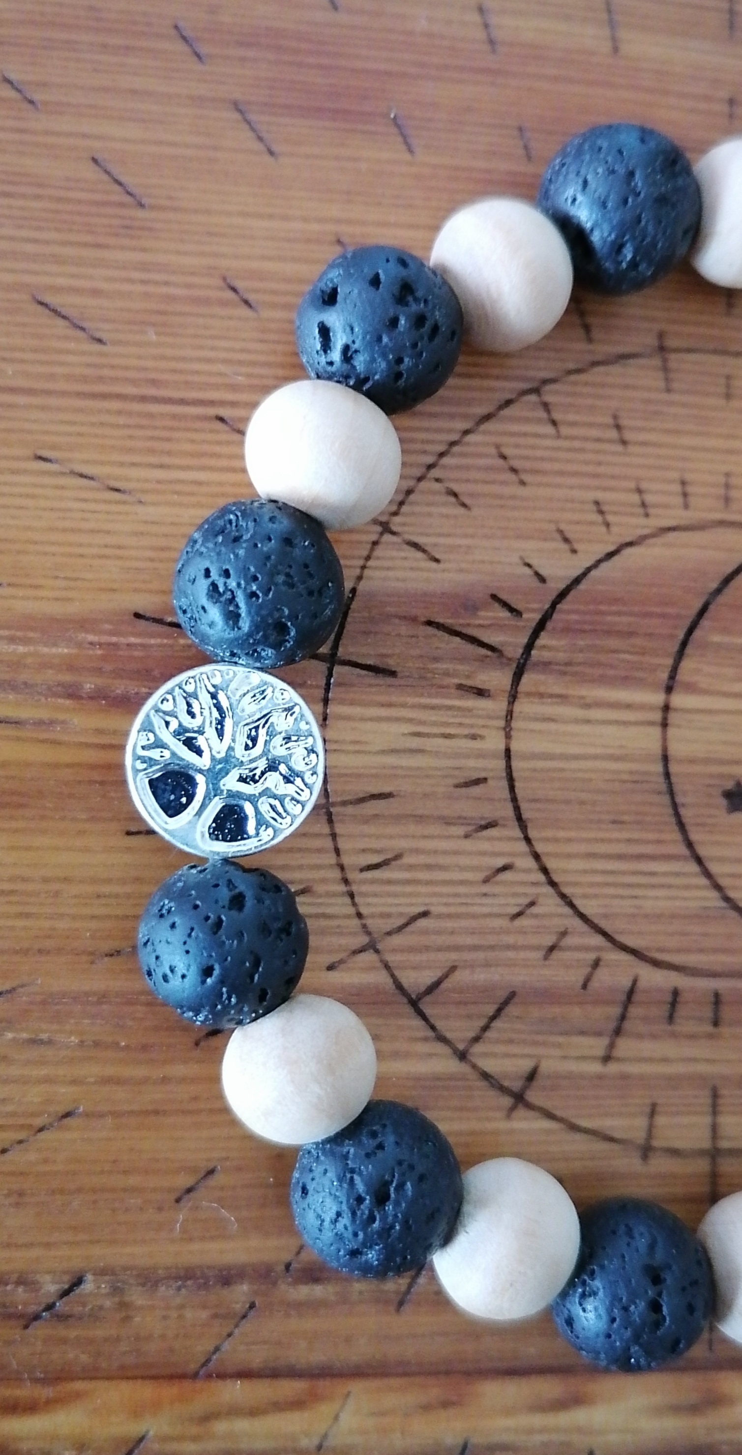 Bracelet "arbre de vie" en pierre de lave et bois