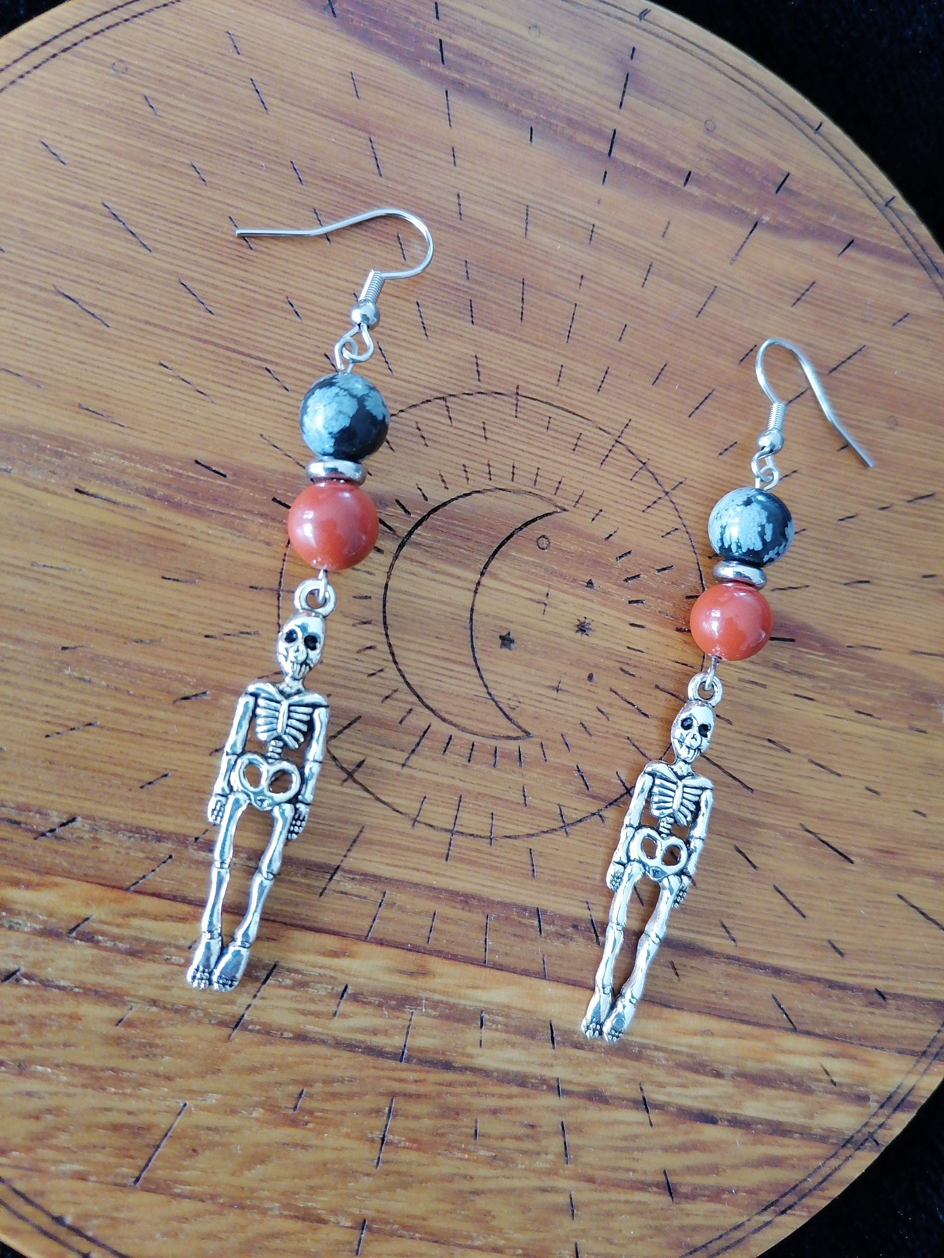 Boucles d'oreilles "squelette" en obsidienne neige et jaspe rouge