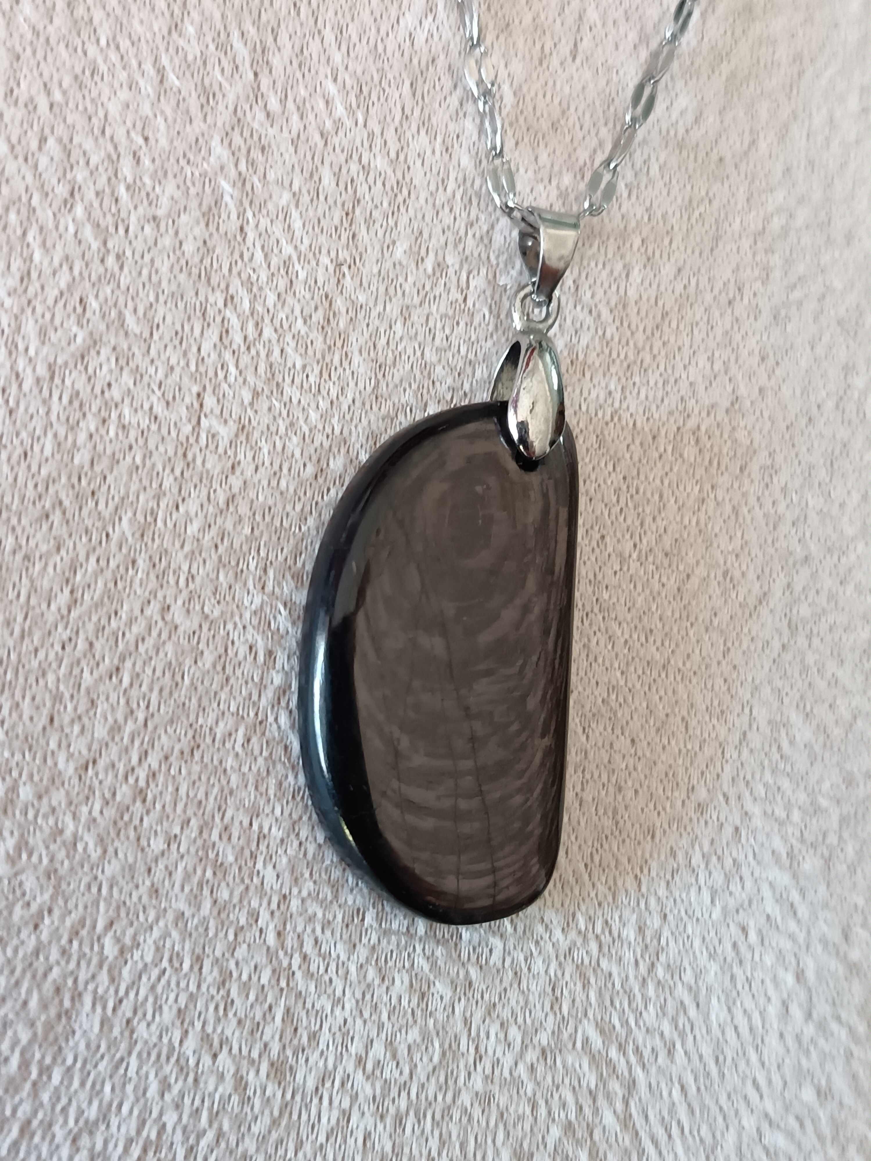 Collier "vitalité et sérénité" en hypersthène