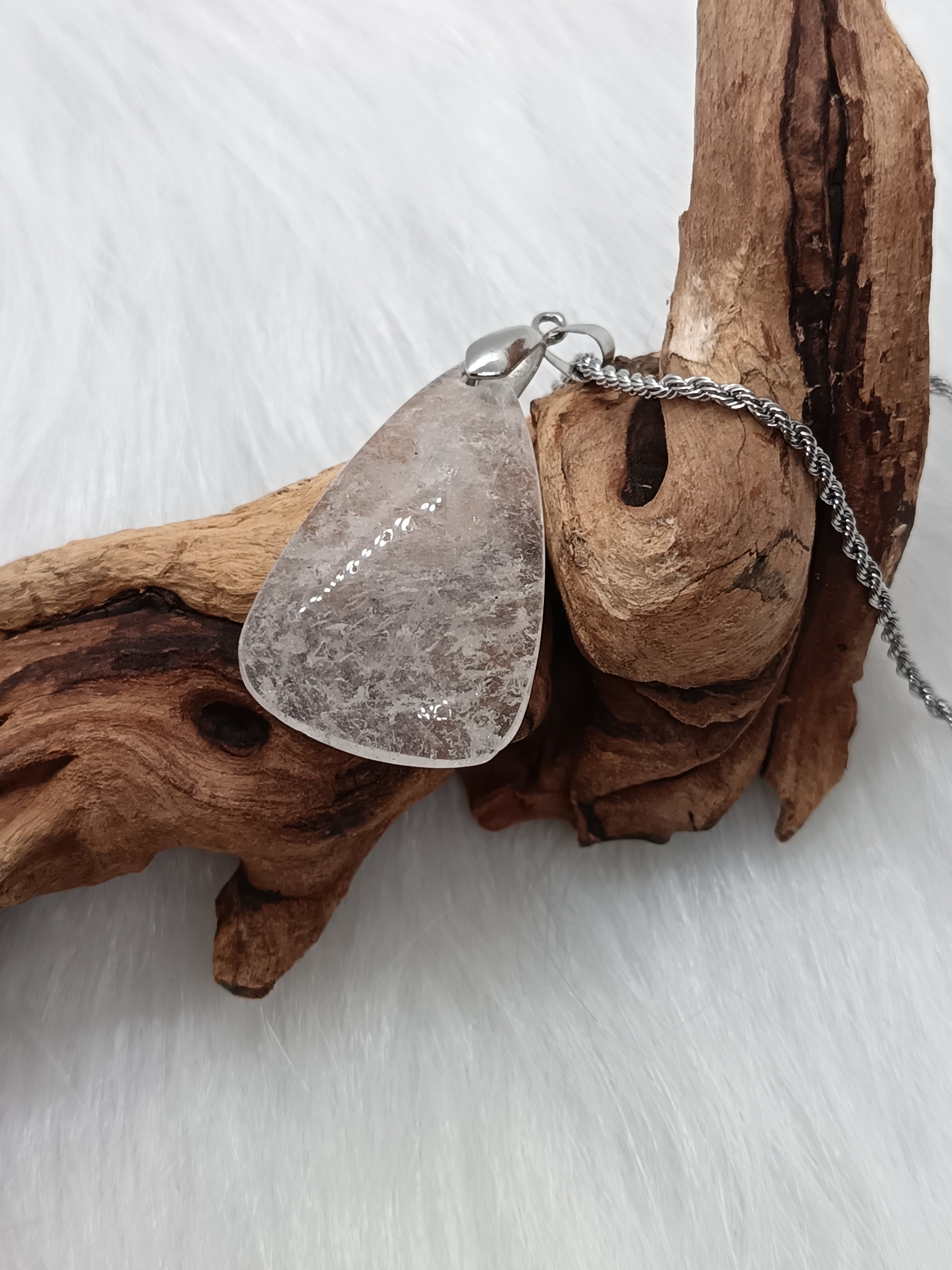 Collier "pureté" en cristal de roche 