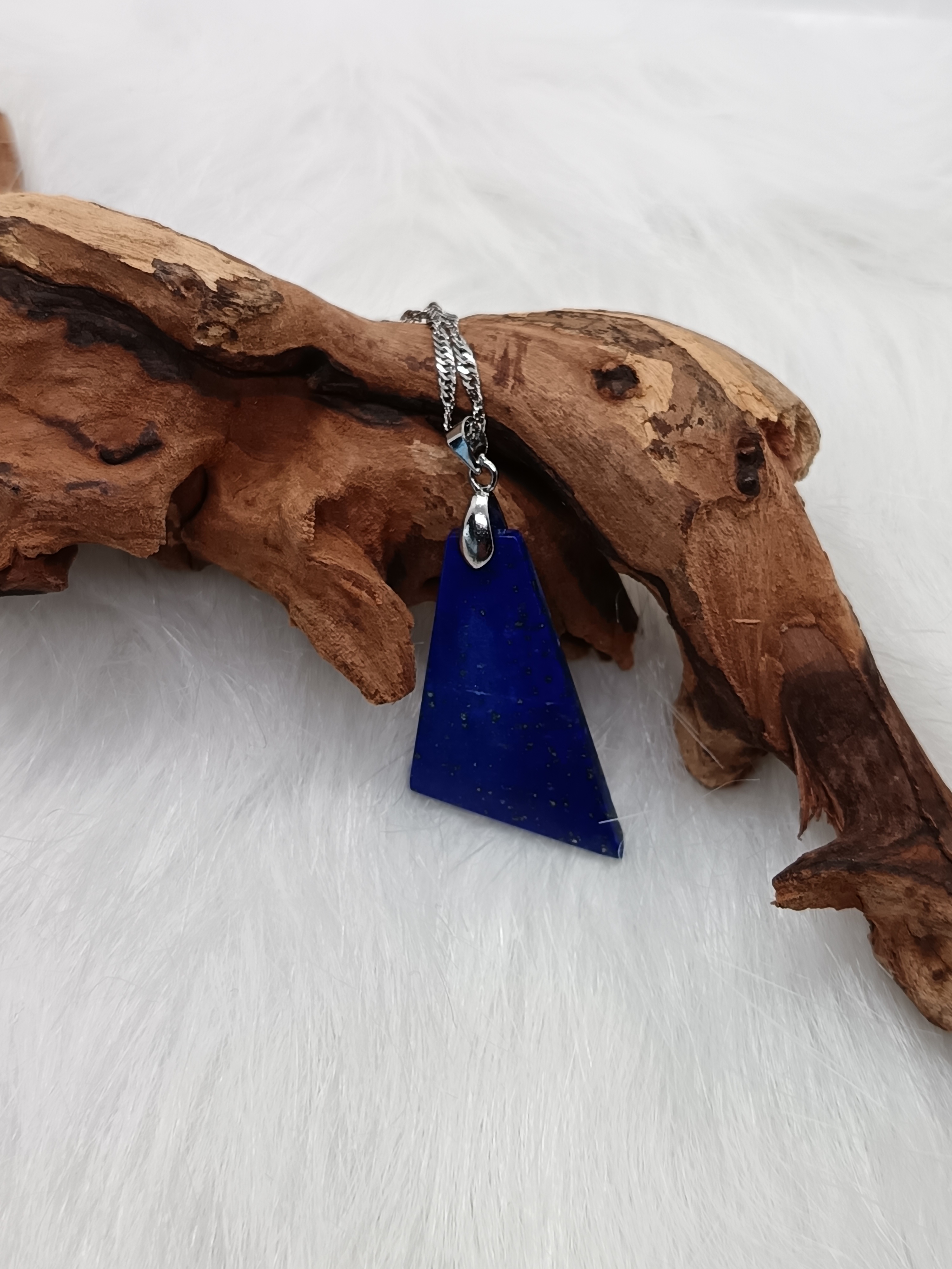 Collier "confiance en soi" en lapis lazuli