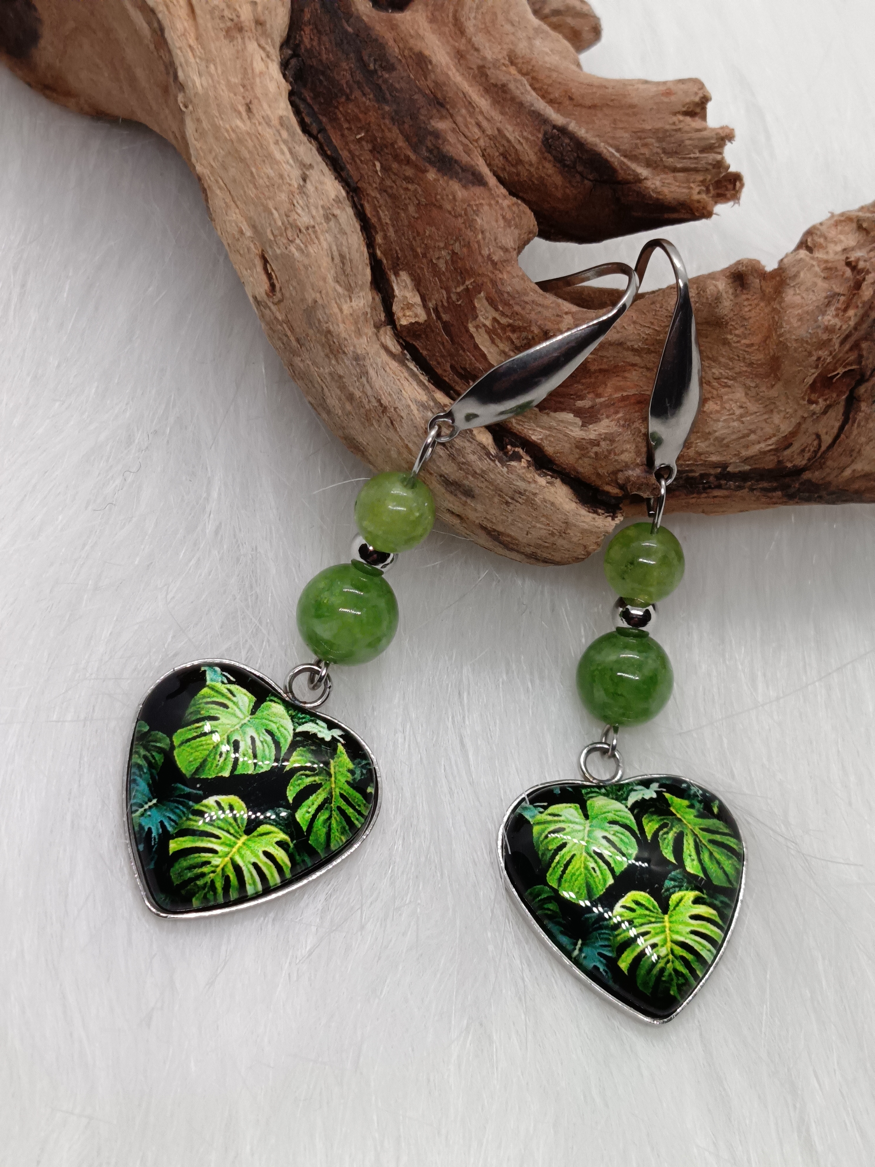 Boucles d'oreilles "cœur de feuilles" en péridot