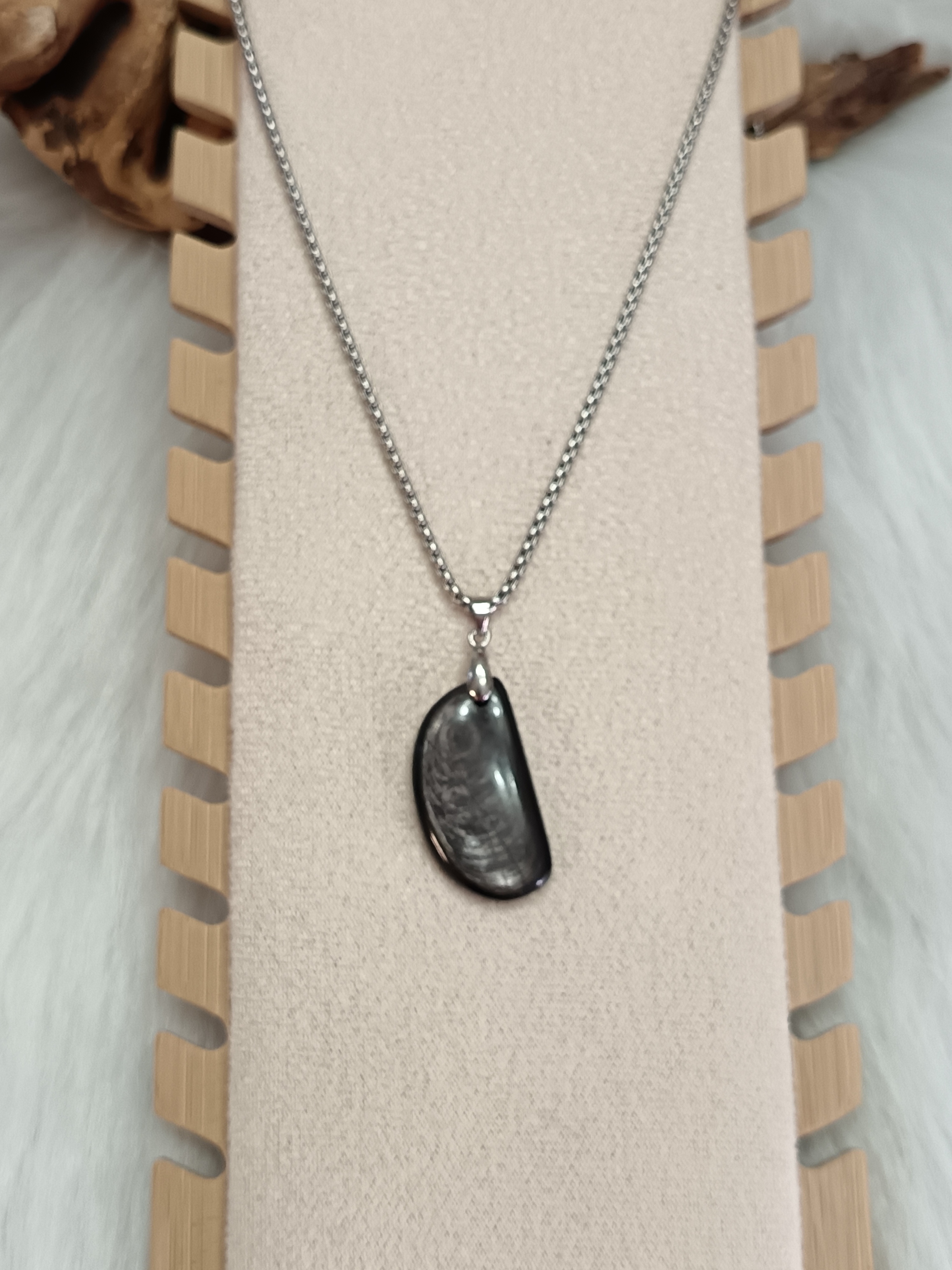 Collier "vitalité et sérénité" en hypersthène