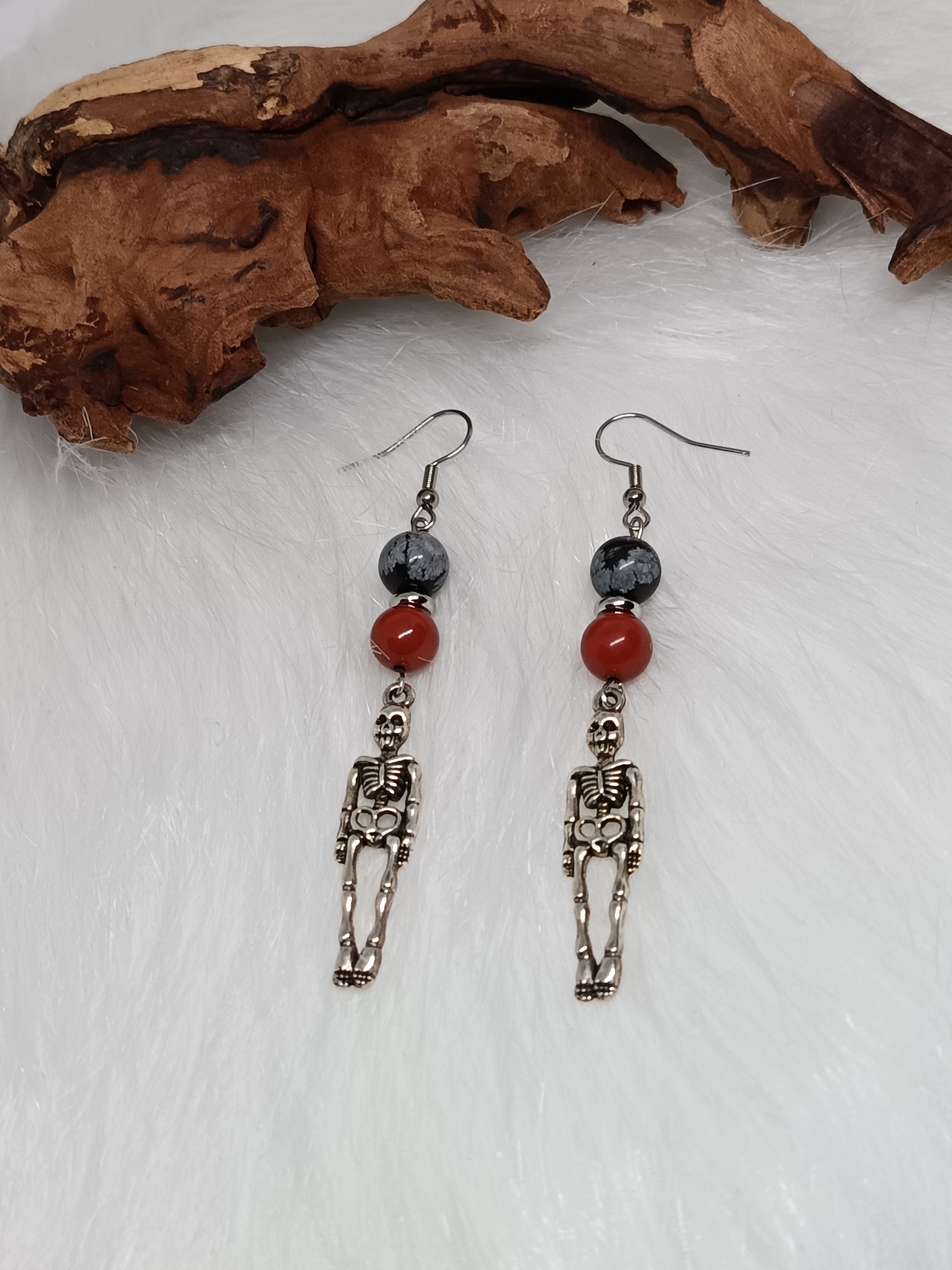 Boucles d'oreilles "squelette" en obsidienne neige et jaspe rouge