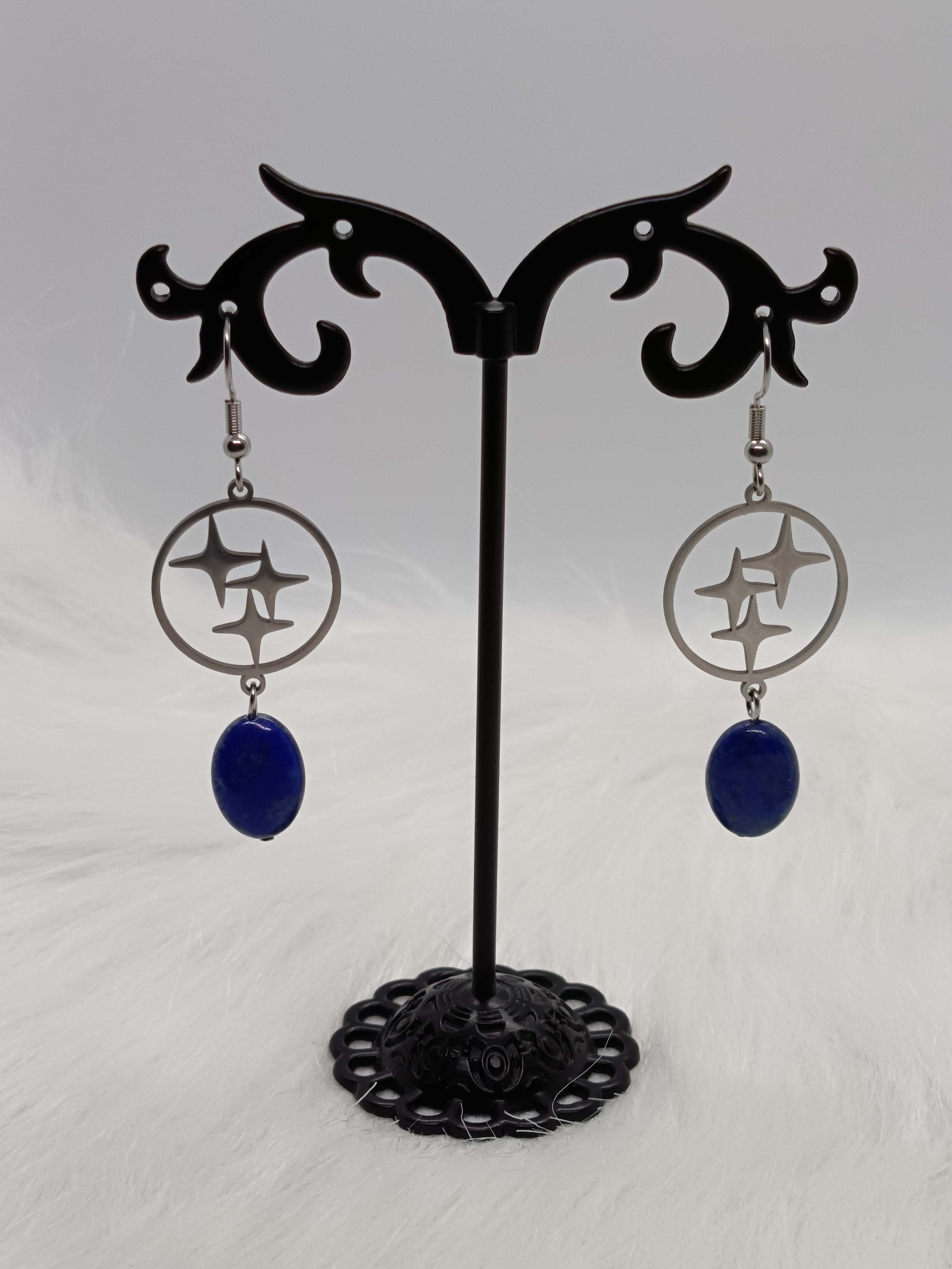 Boucles d'oreilles "étoilées" en lapis lazuli 