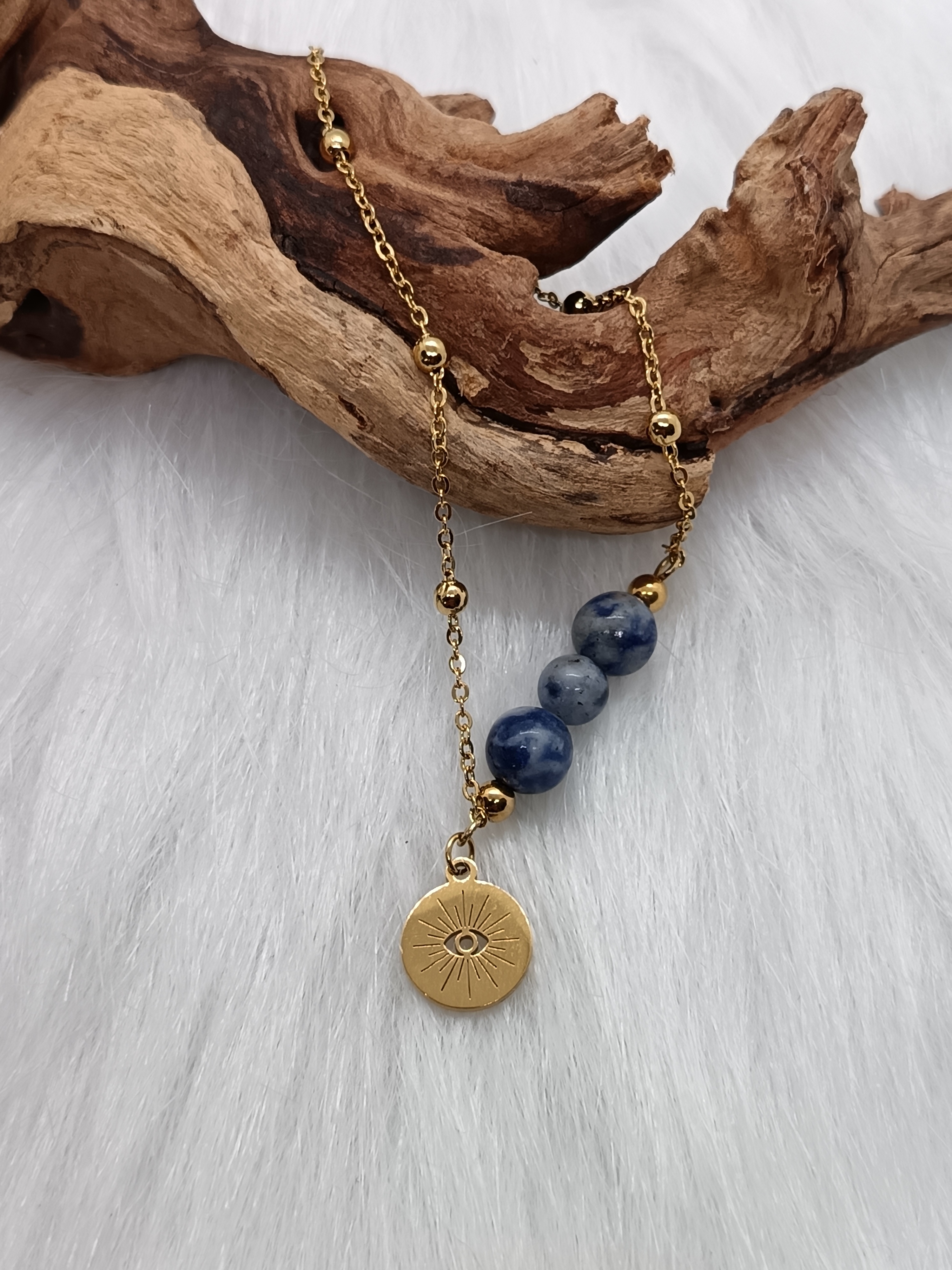 Collier "soleil" en sodalite