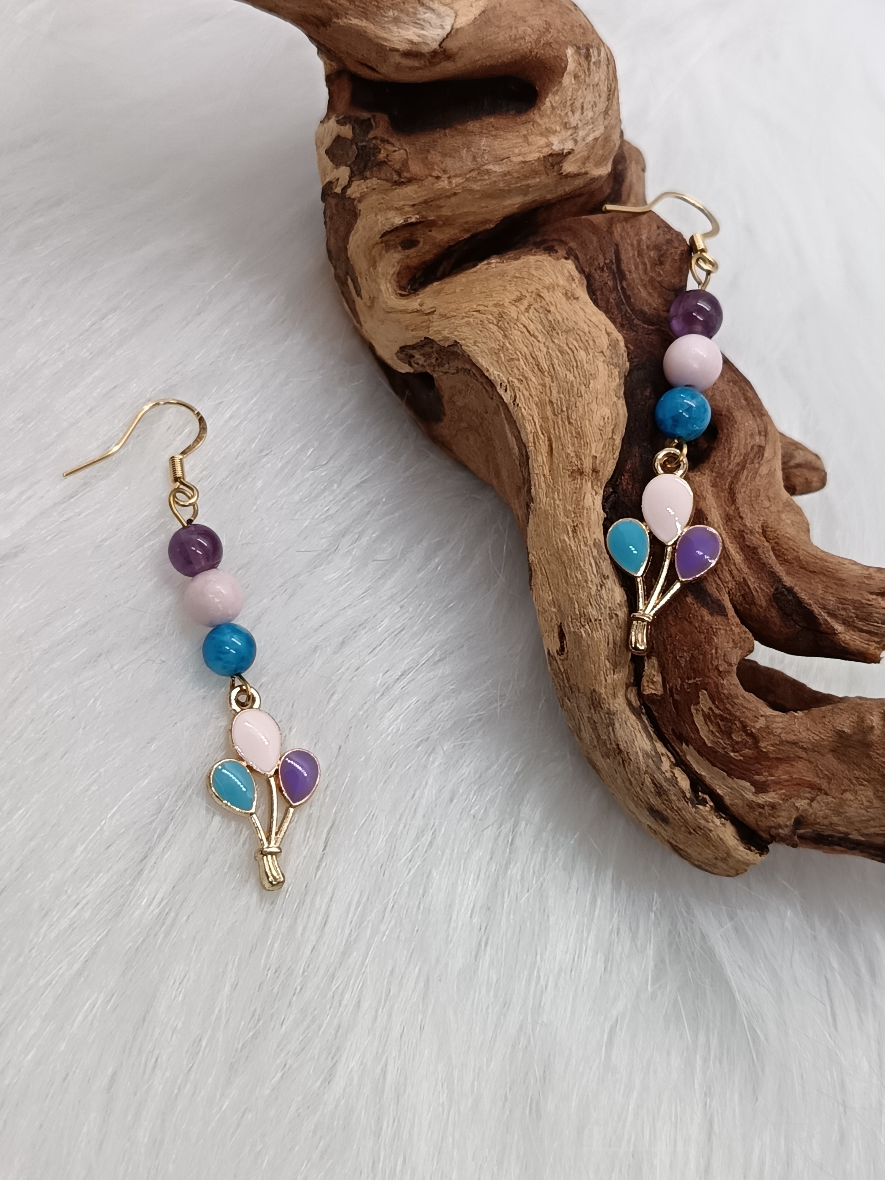 Boucles d'oreilles "ballons multicolores" en améthyste, apatite et opale rose