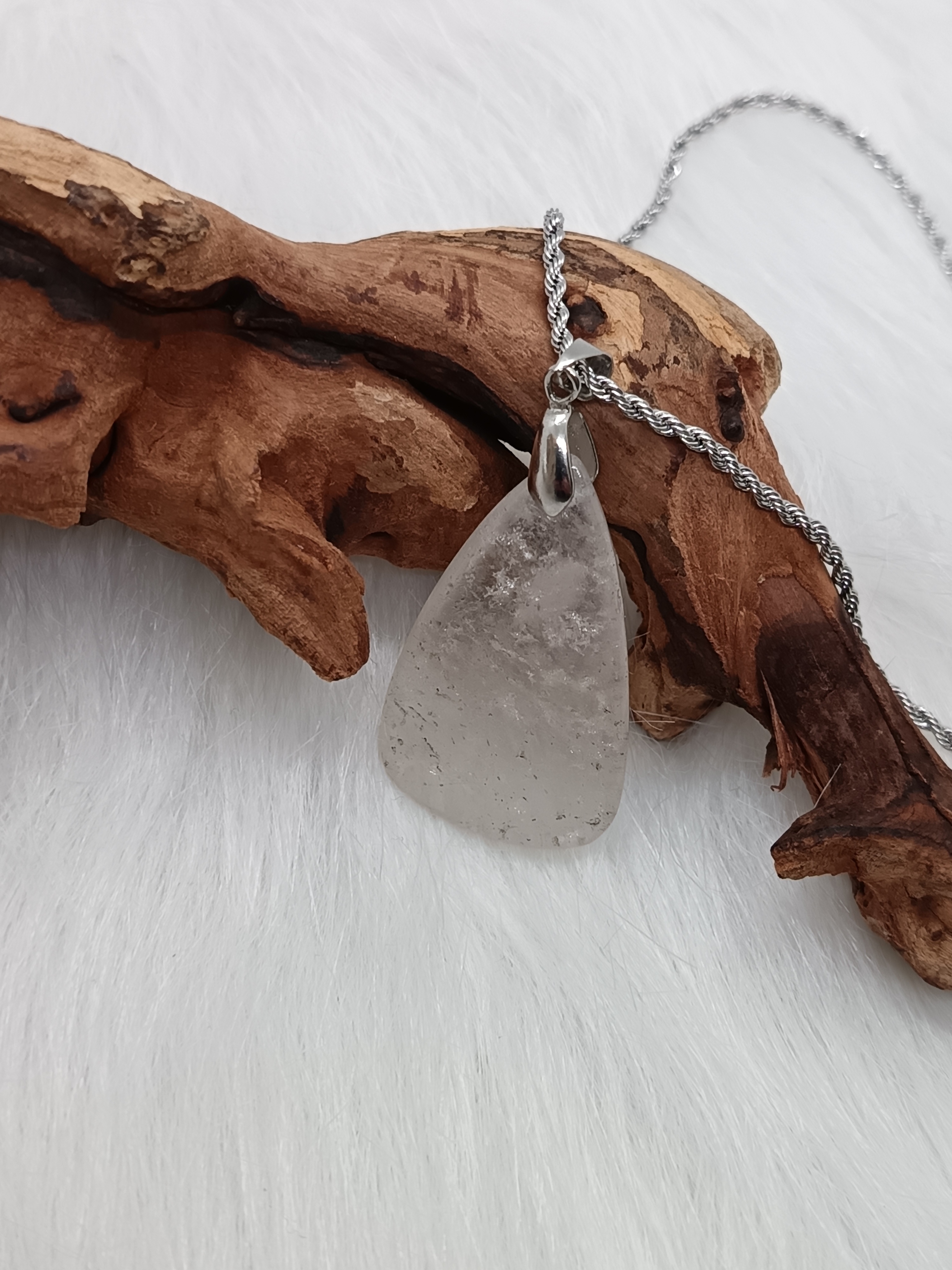 Collier "pureté" en cristal de roche 