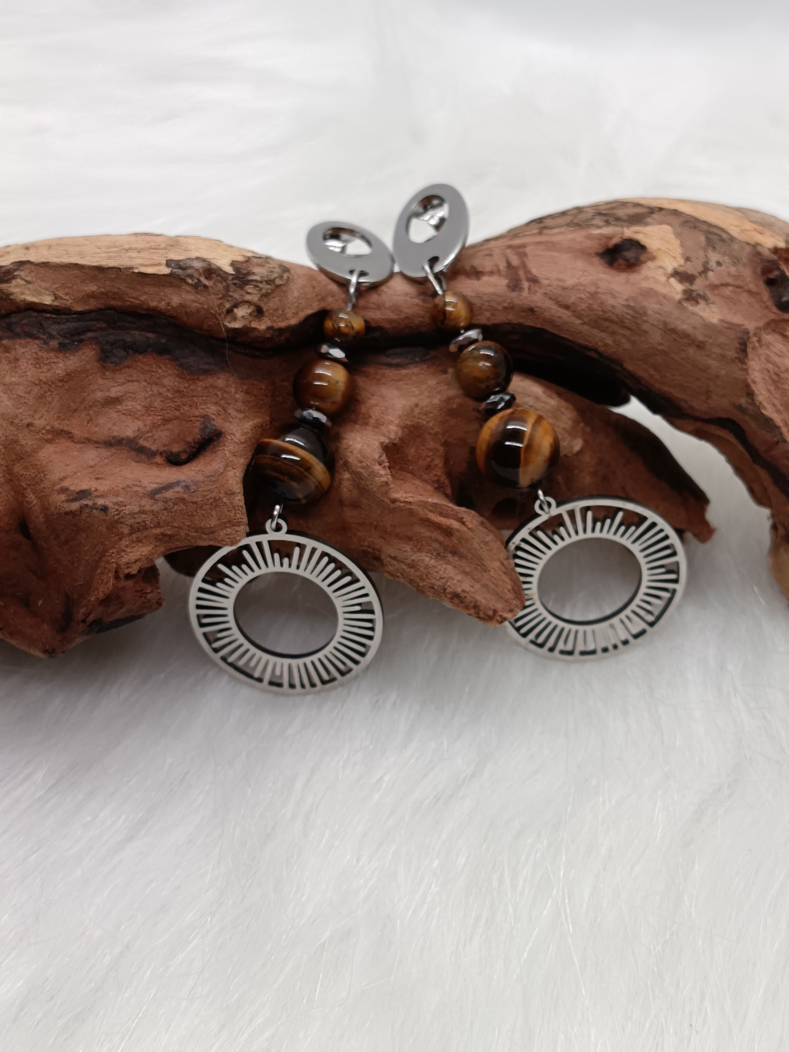 Boucles d'oreilles "soleil" en œil de tigre