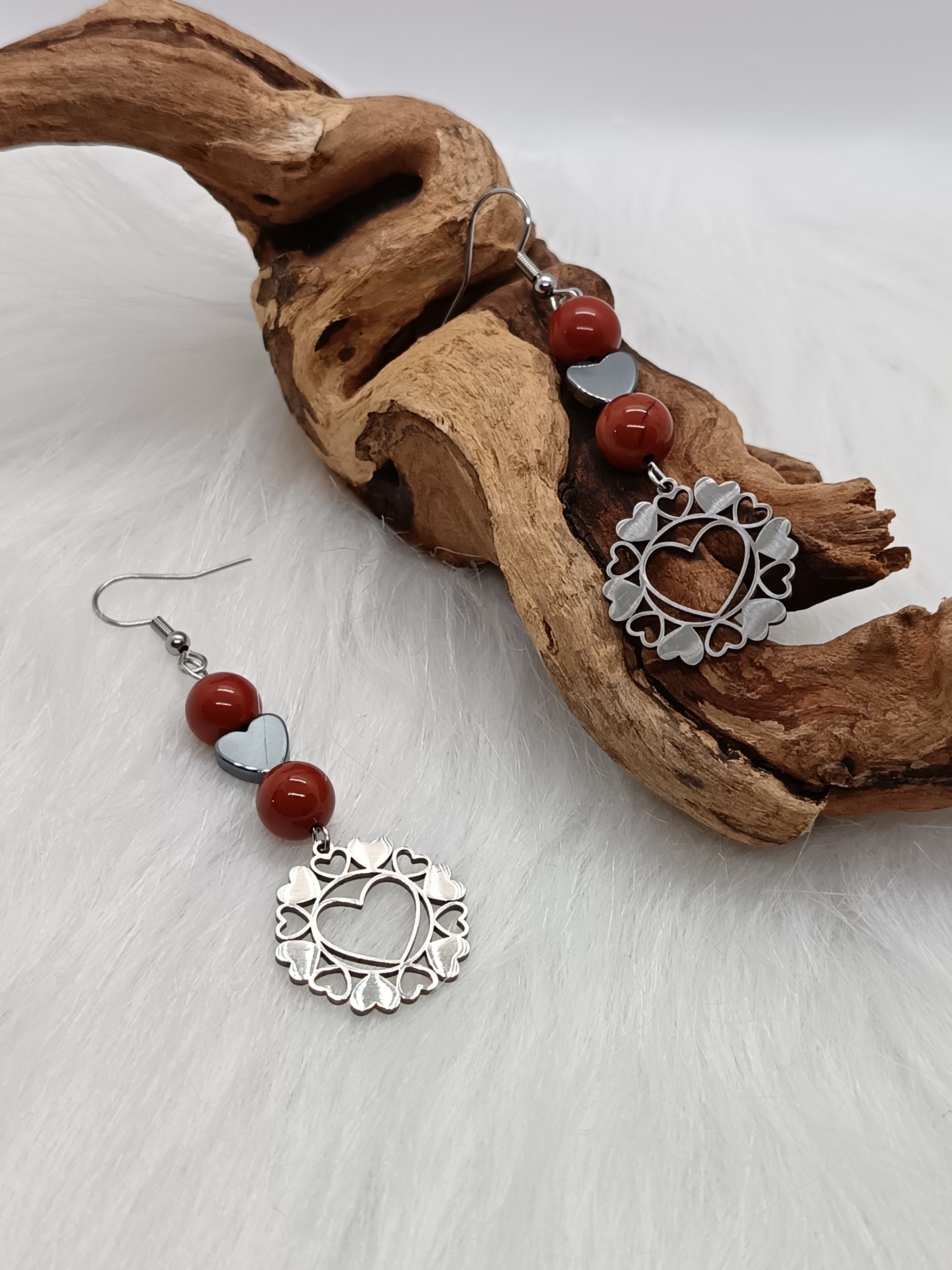 Boucles d'oreilles "énergie" en jaspe rouge et hématite cœur