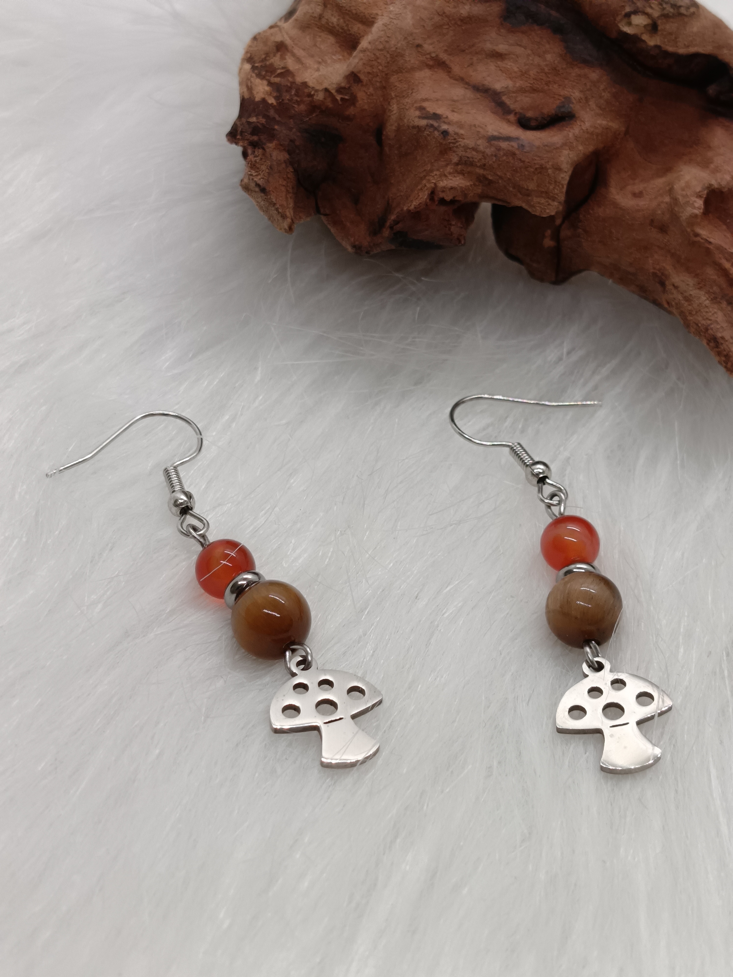 Boucles d'oreilles "champignon" en œil de tigre et cornaline