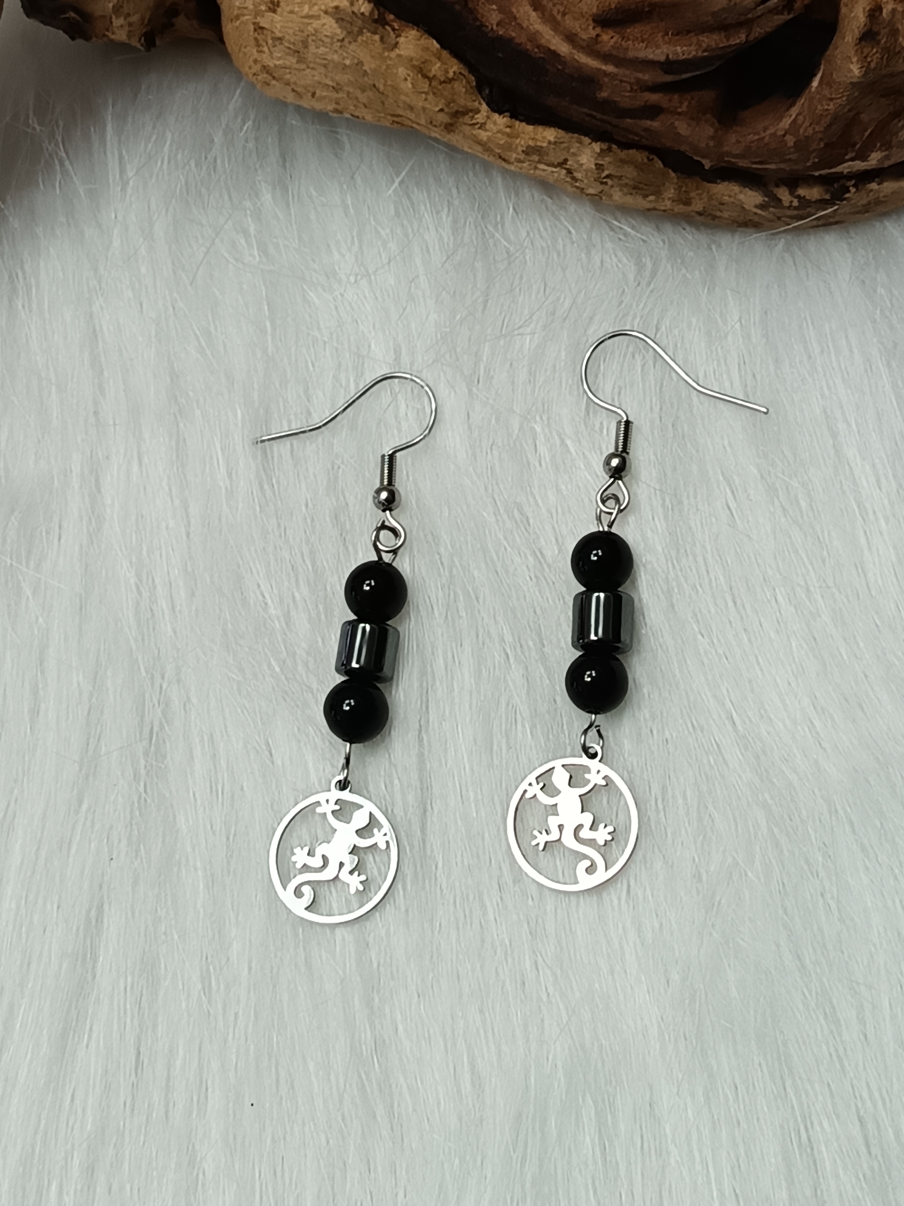 Boucles d'oreilles "salamandre" en onyx et hématite