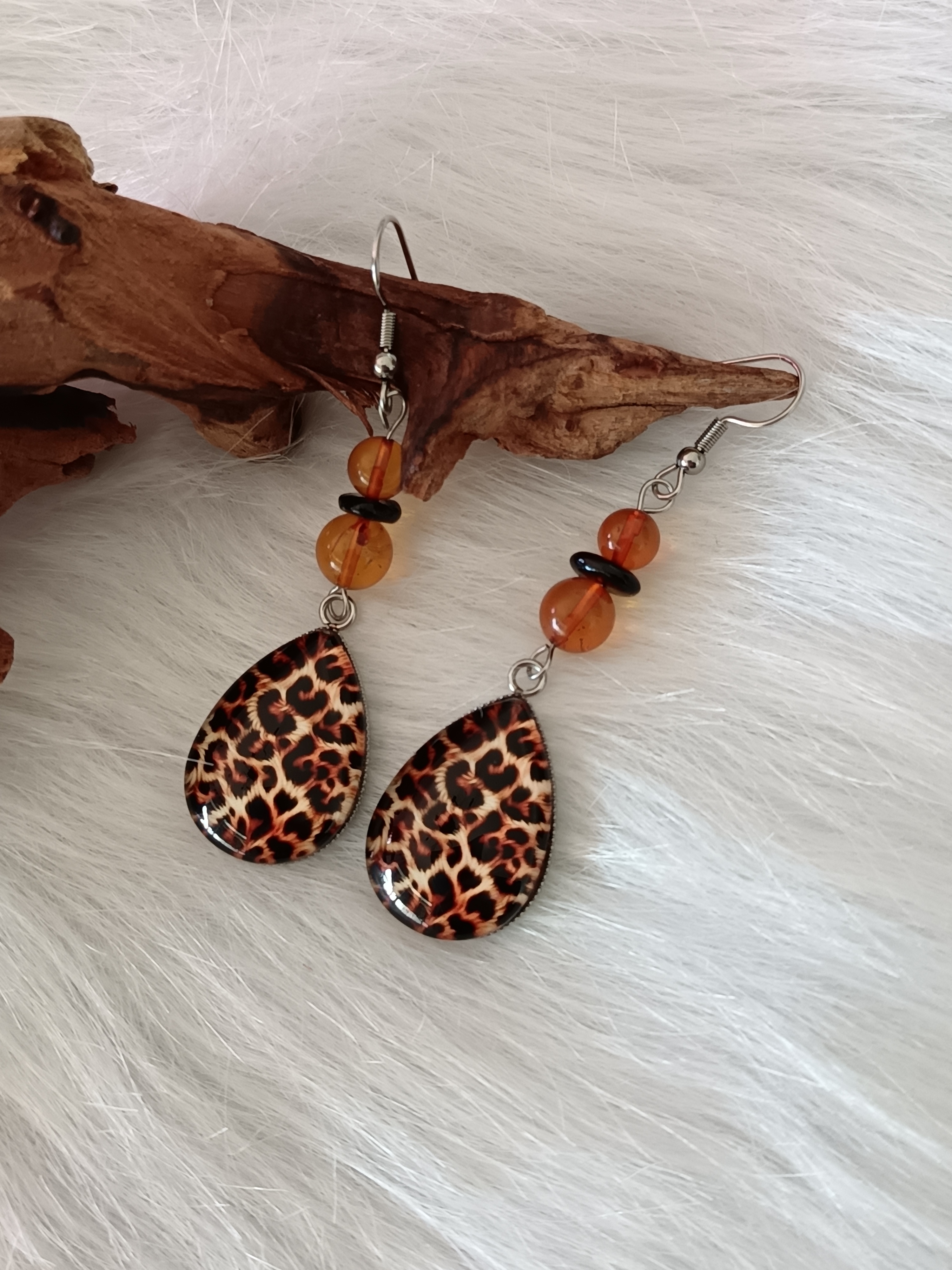 Boucles d'oreilles "léopard" en ambre naturelle et tourmaline