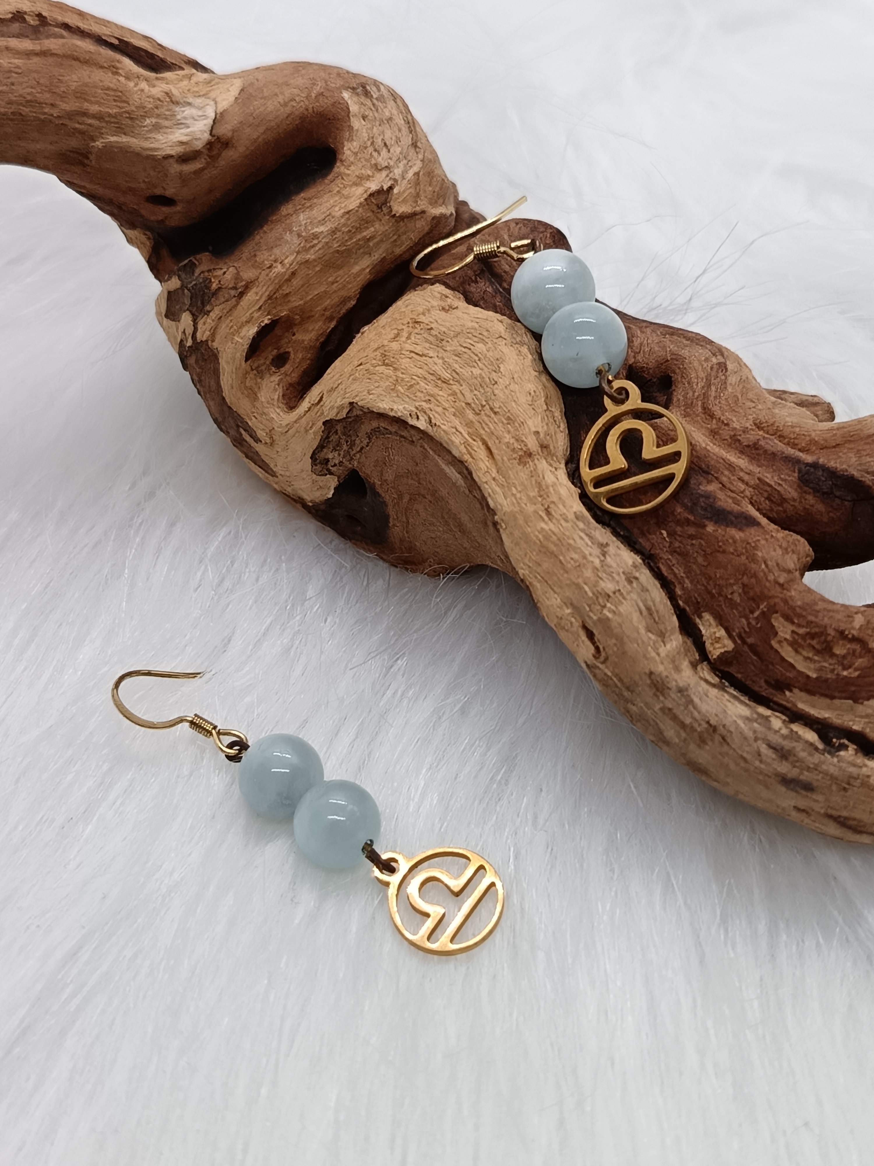 Boucles d'oreilles "balance" en aigue-marine 