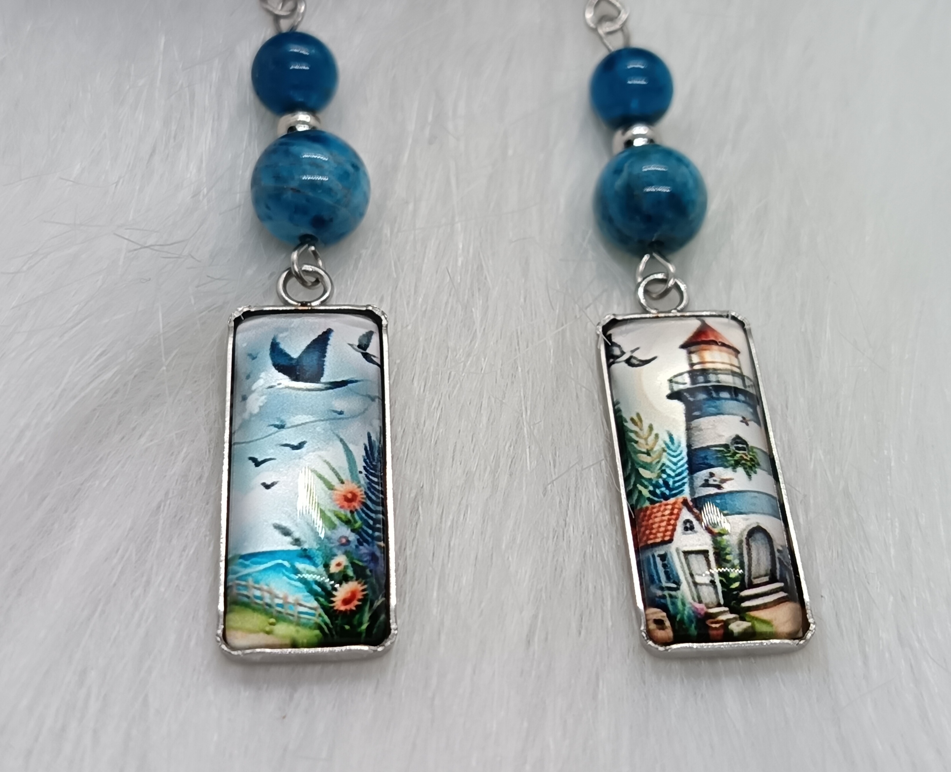 Boucles d'oreilles "bord de mer" en apatite bleue