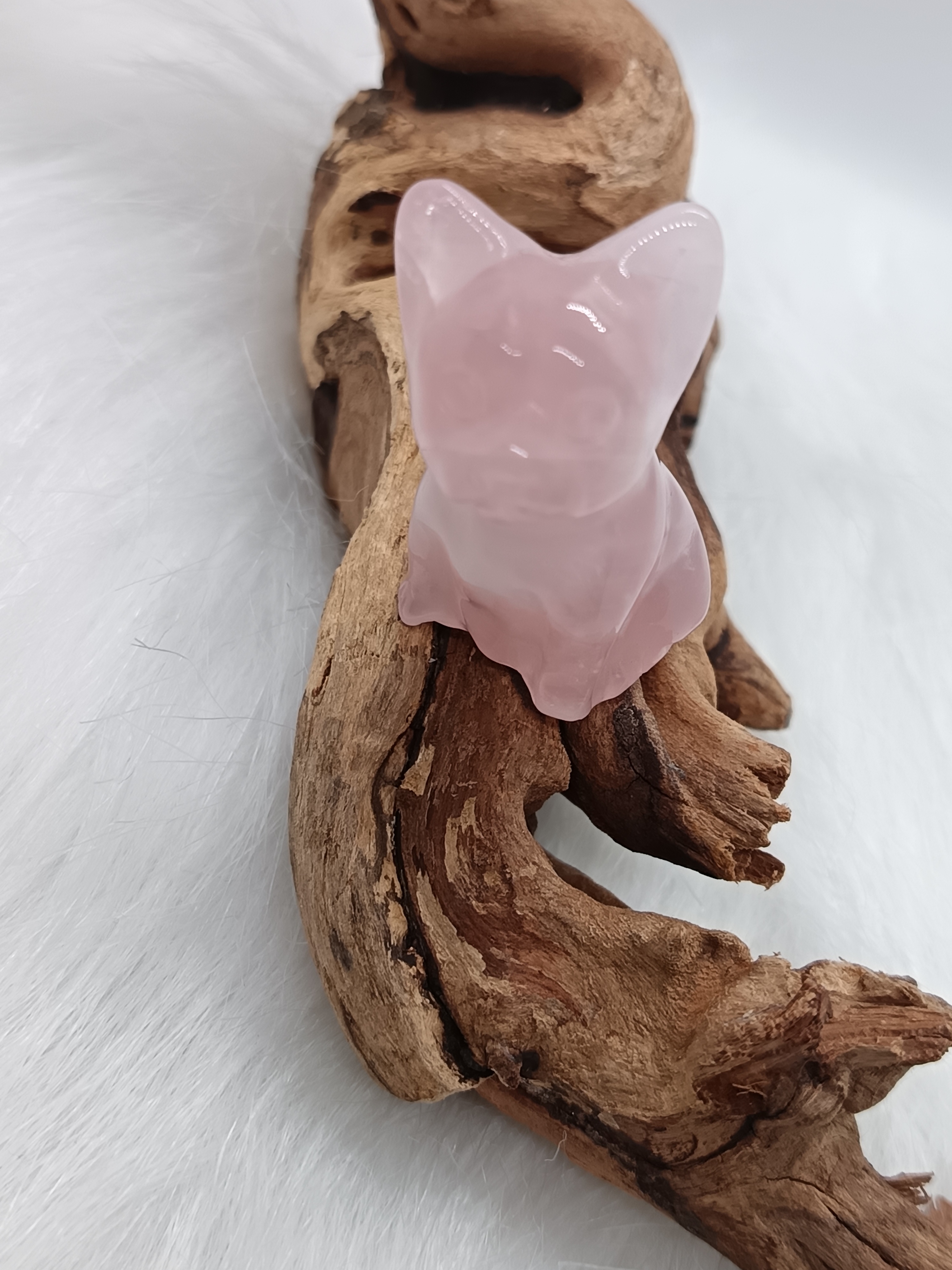 Chien Bulldog en quartz rose