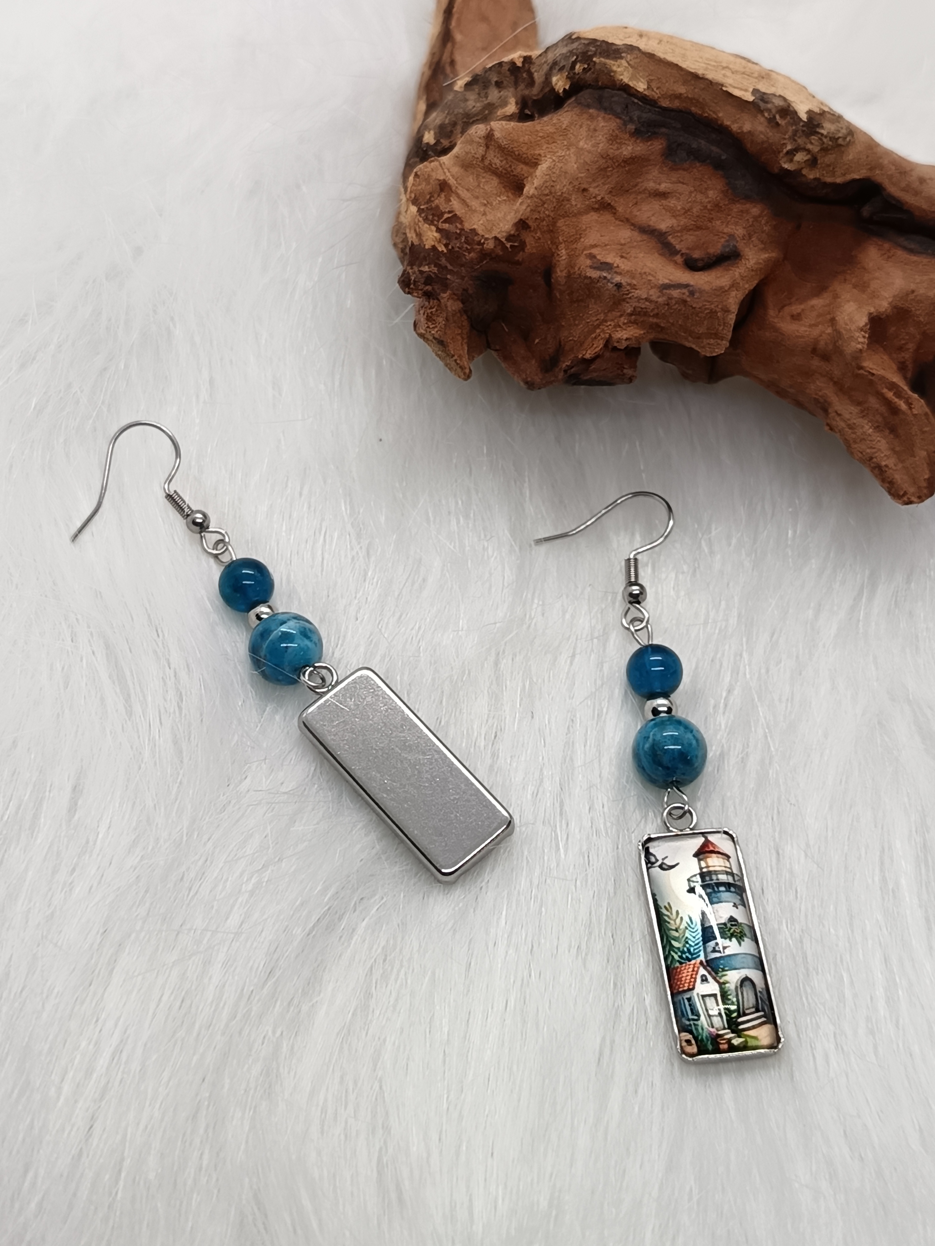 Boucles d'oreilles "bord de mer" en apatite bleue