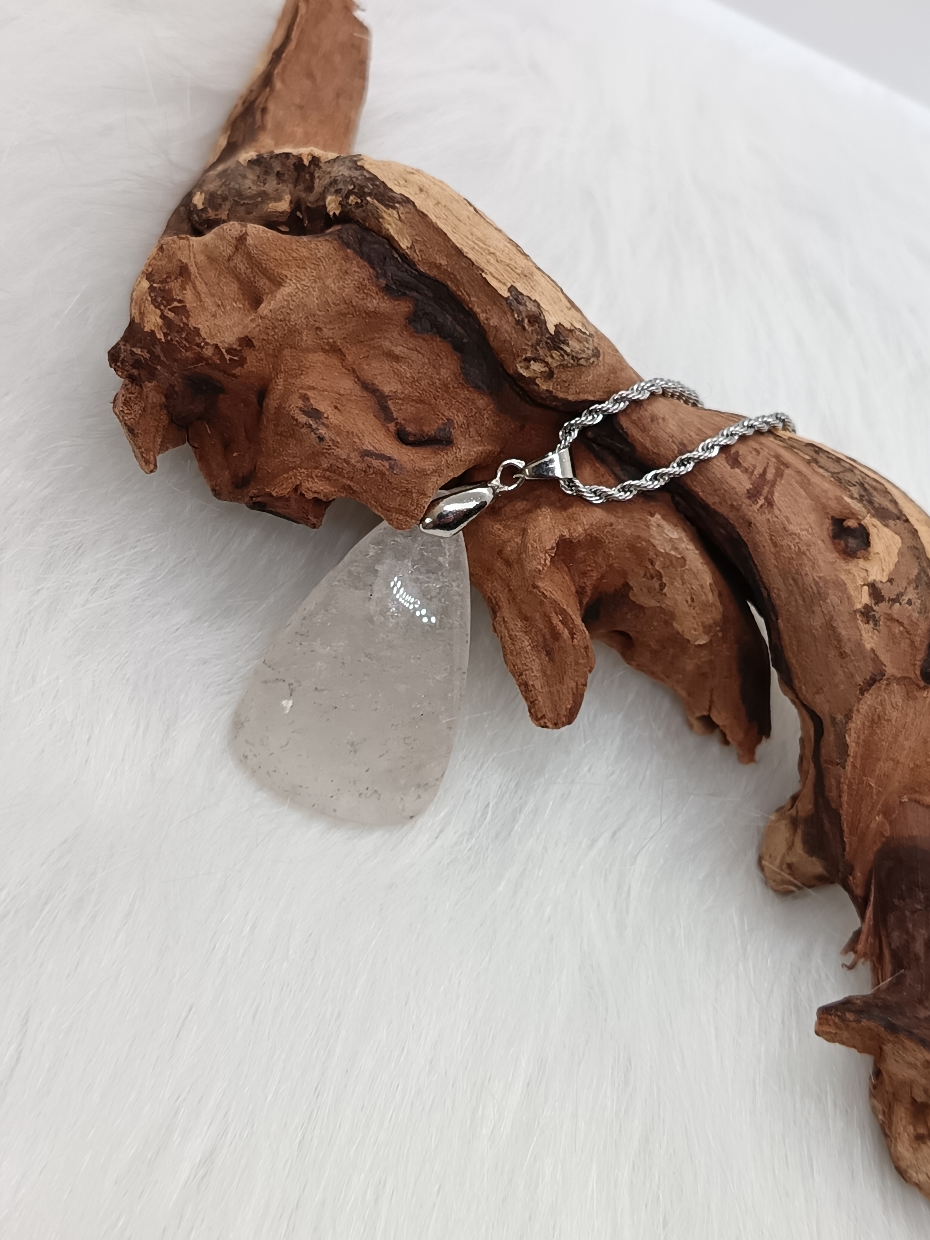 Collier "pureté" en cristal de roche 