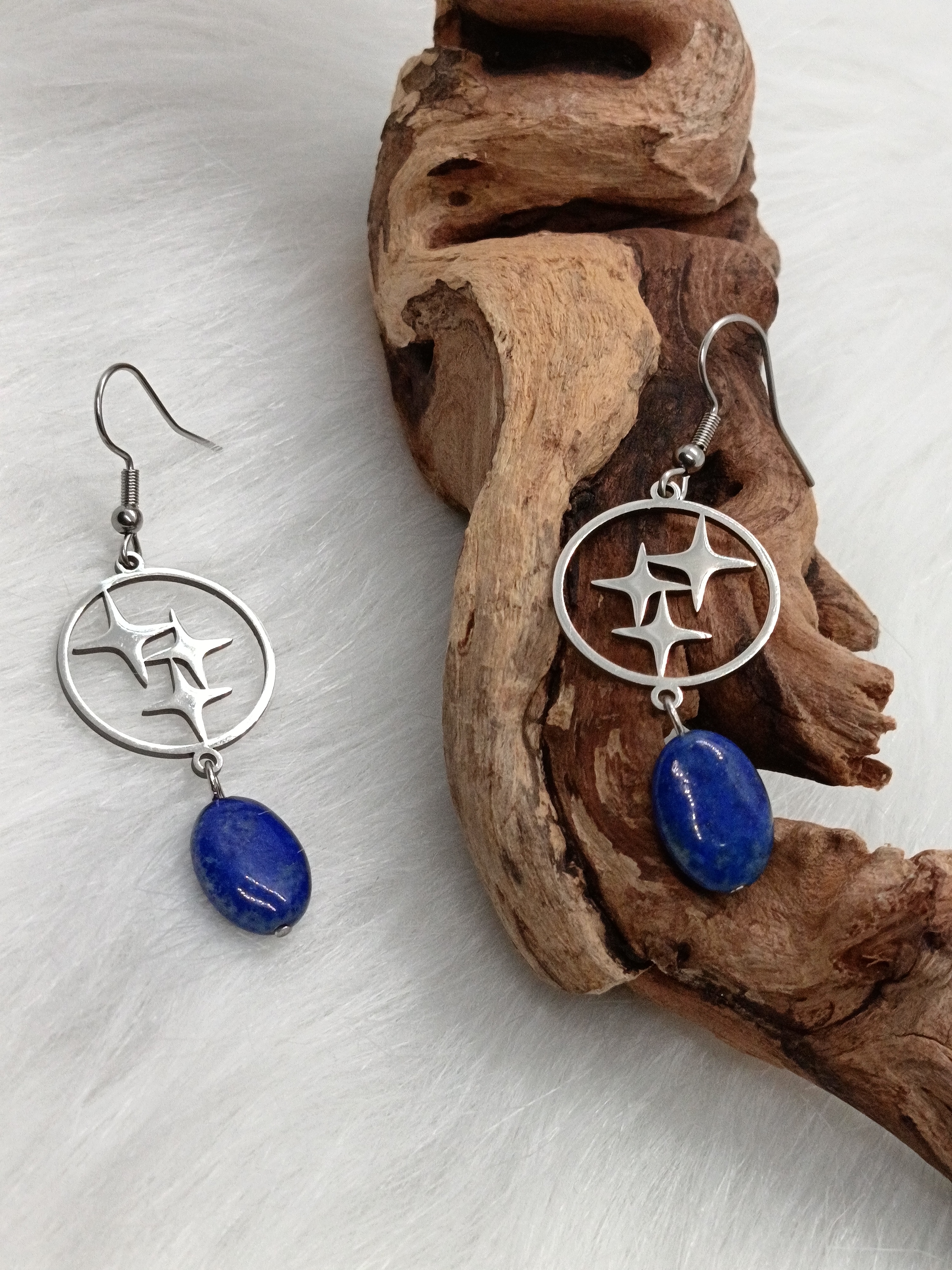 Boucles d'oreilles "étoilées" en lapis lazuli 