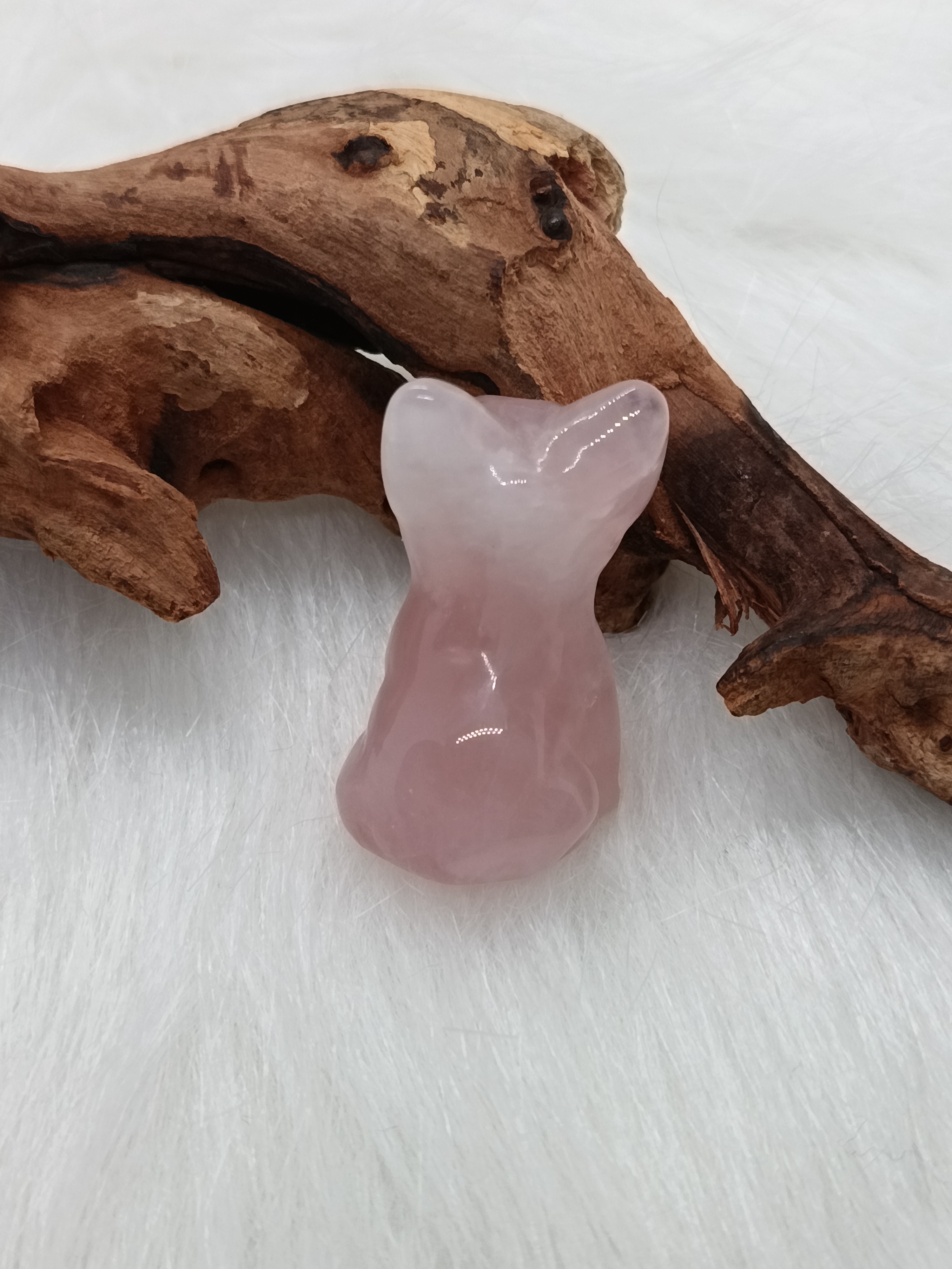 Chien Bulldog en quartz rose