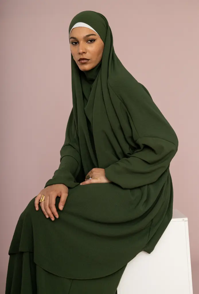 🧕 Ensemble Jilbeb Deux Pièces en Jazz – Mode Pudique Élégante pour Femme Voilée