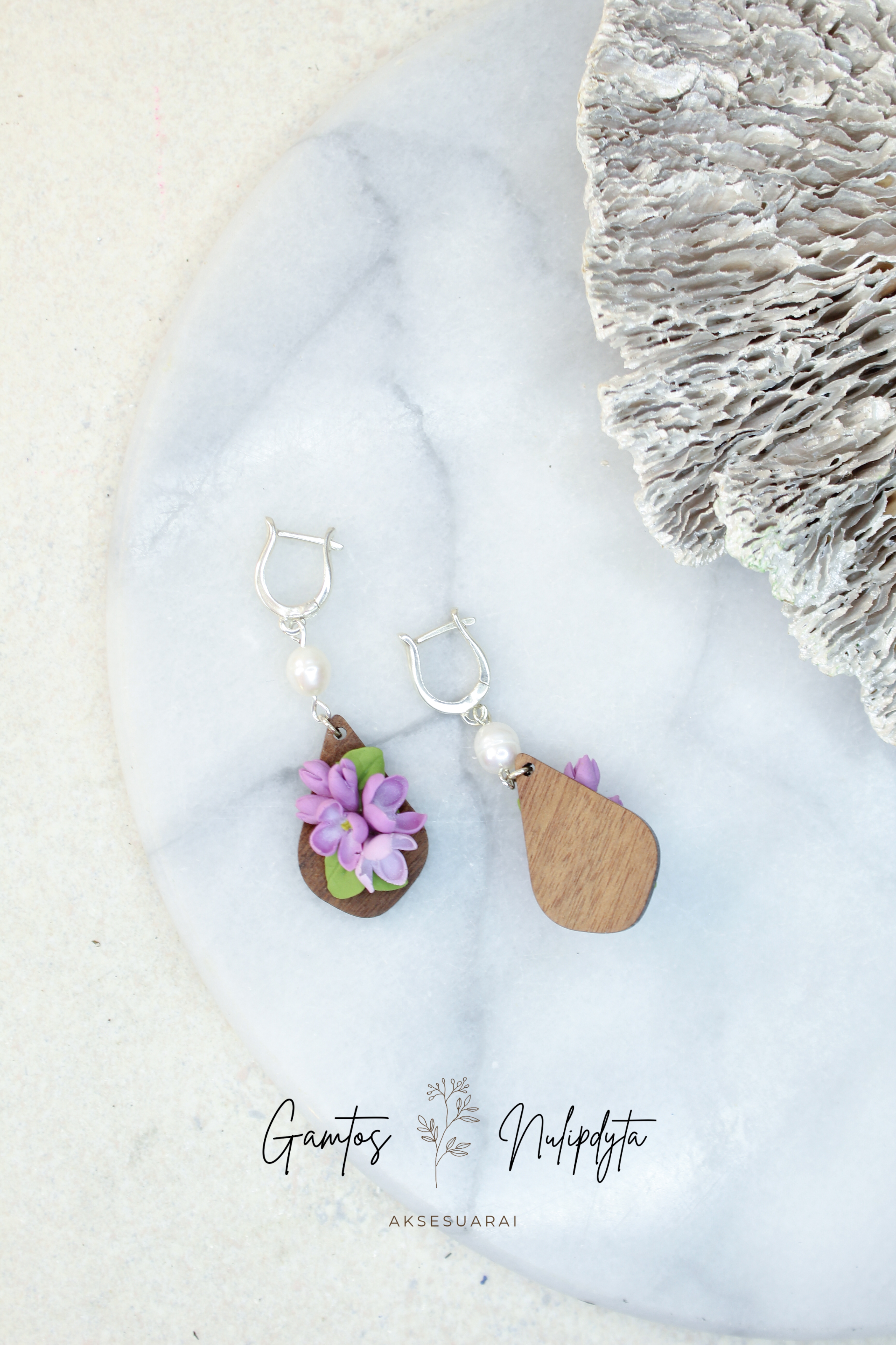 AUSKARAI "ALYVOS" SU PERLIUKU ANG.UŽ.