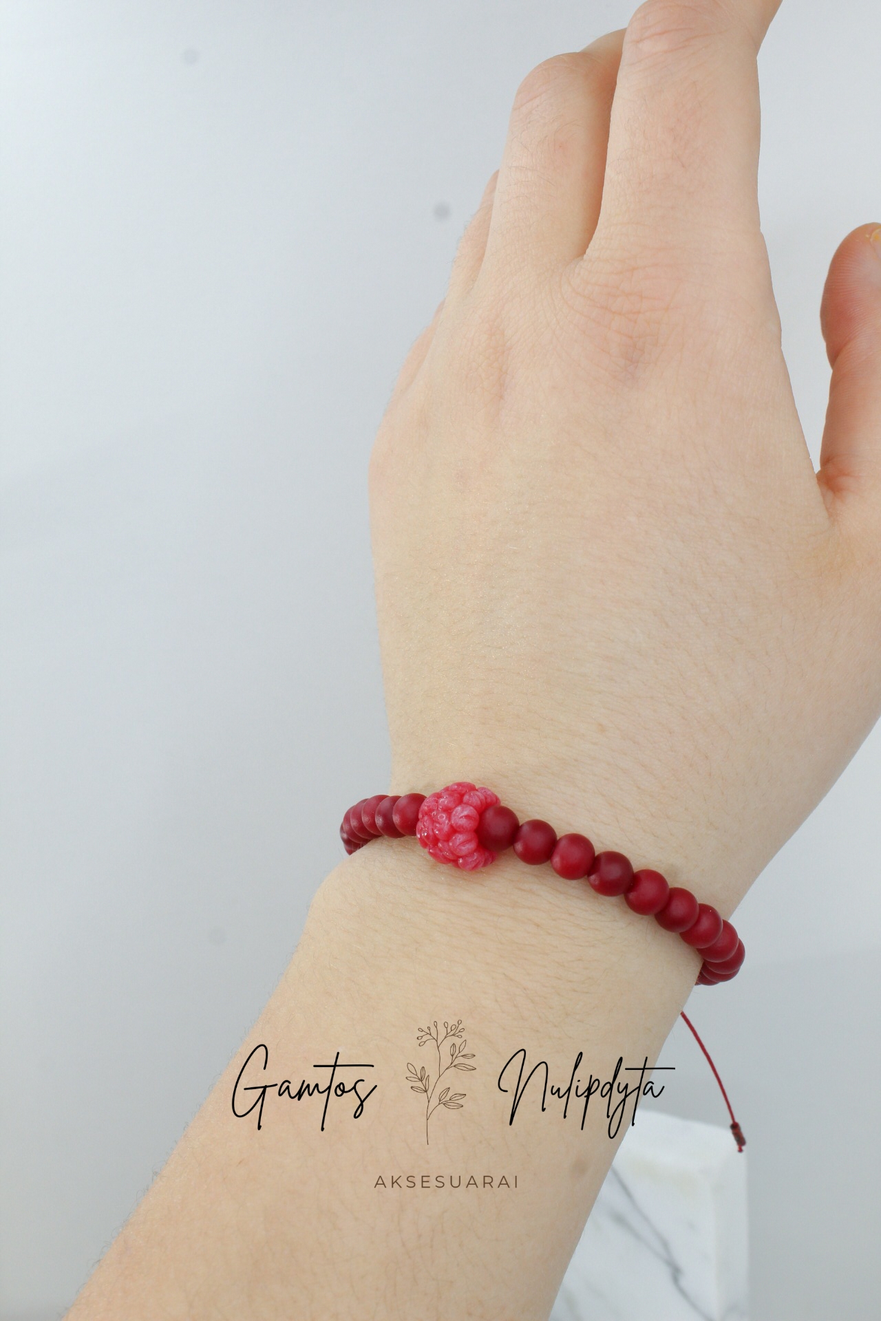 APYRANKĖ SU ŠNIŪRELIU "AVIETĖ"