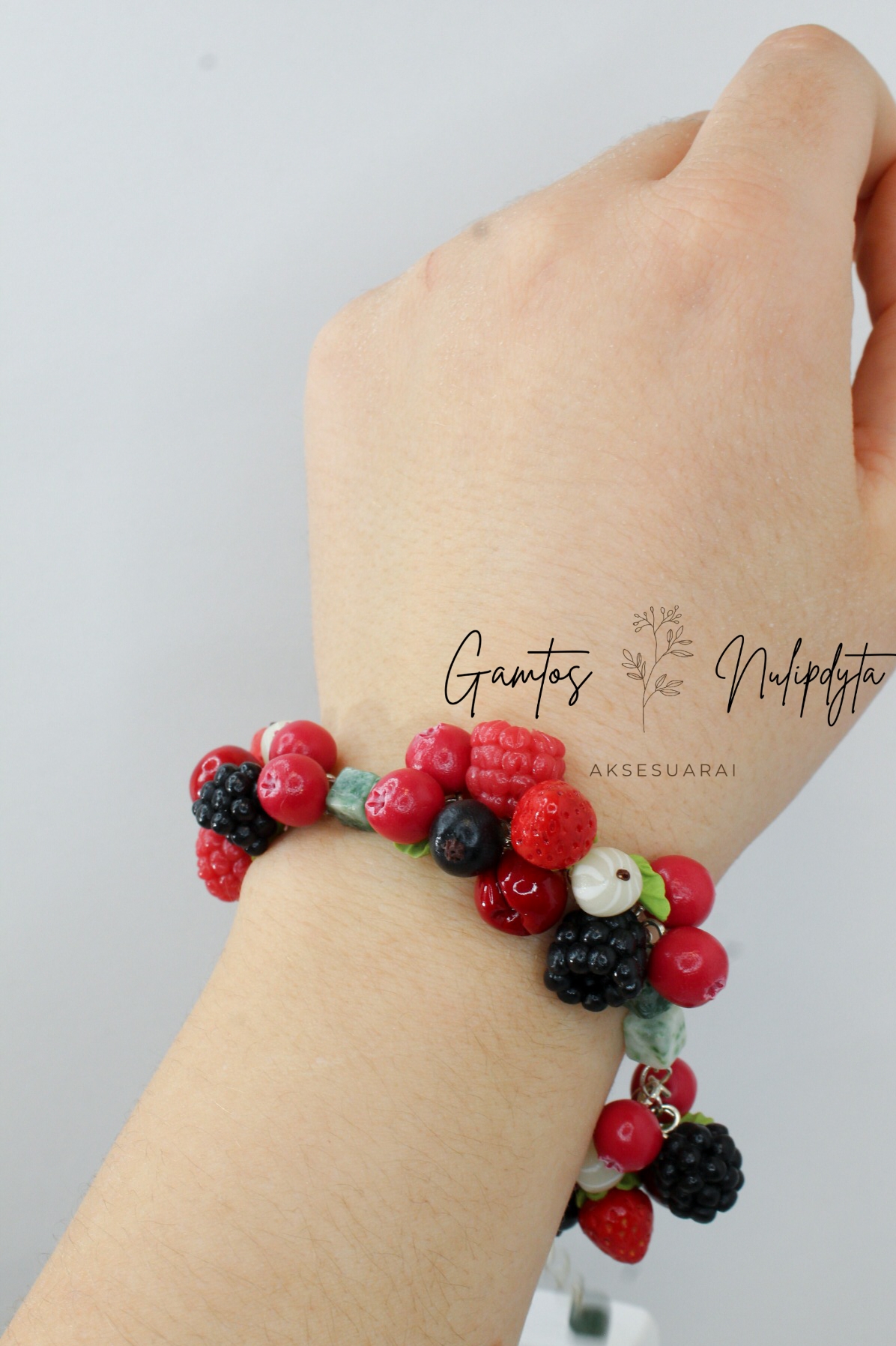 APYRANKĖ "RAUDONOJI UOGELĖ" SU SAMANINIU JASPIU