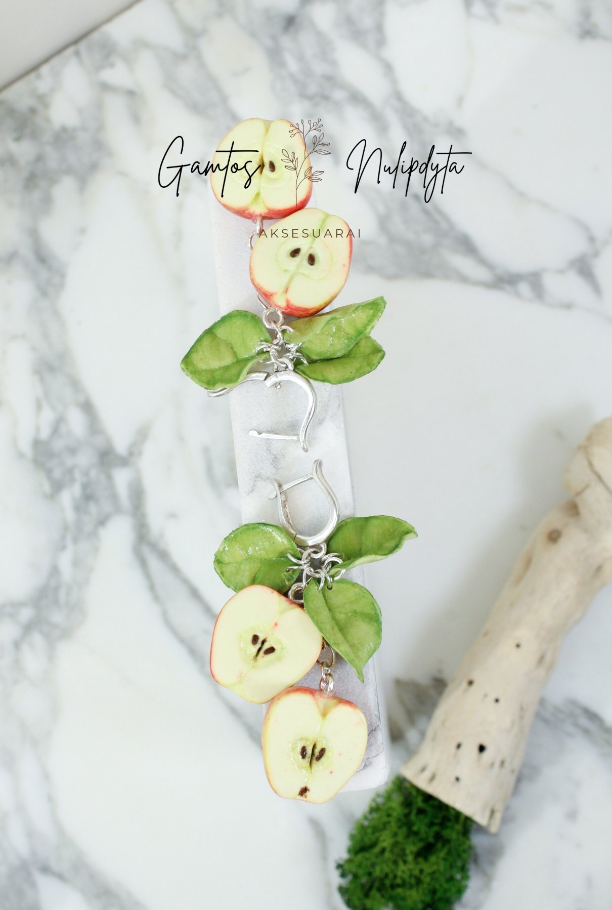 AUSKARAI "OBUOLIUKAI" ANGL.UŽ.