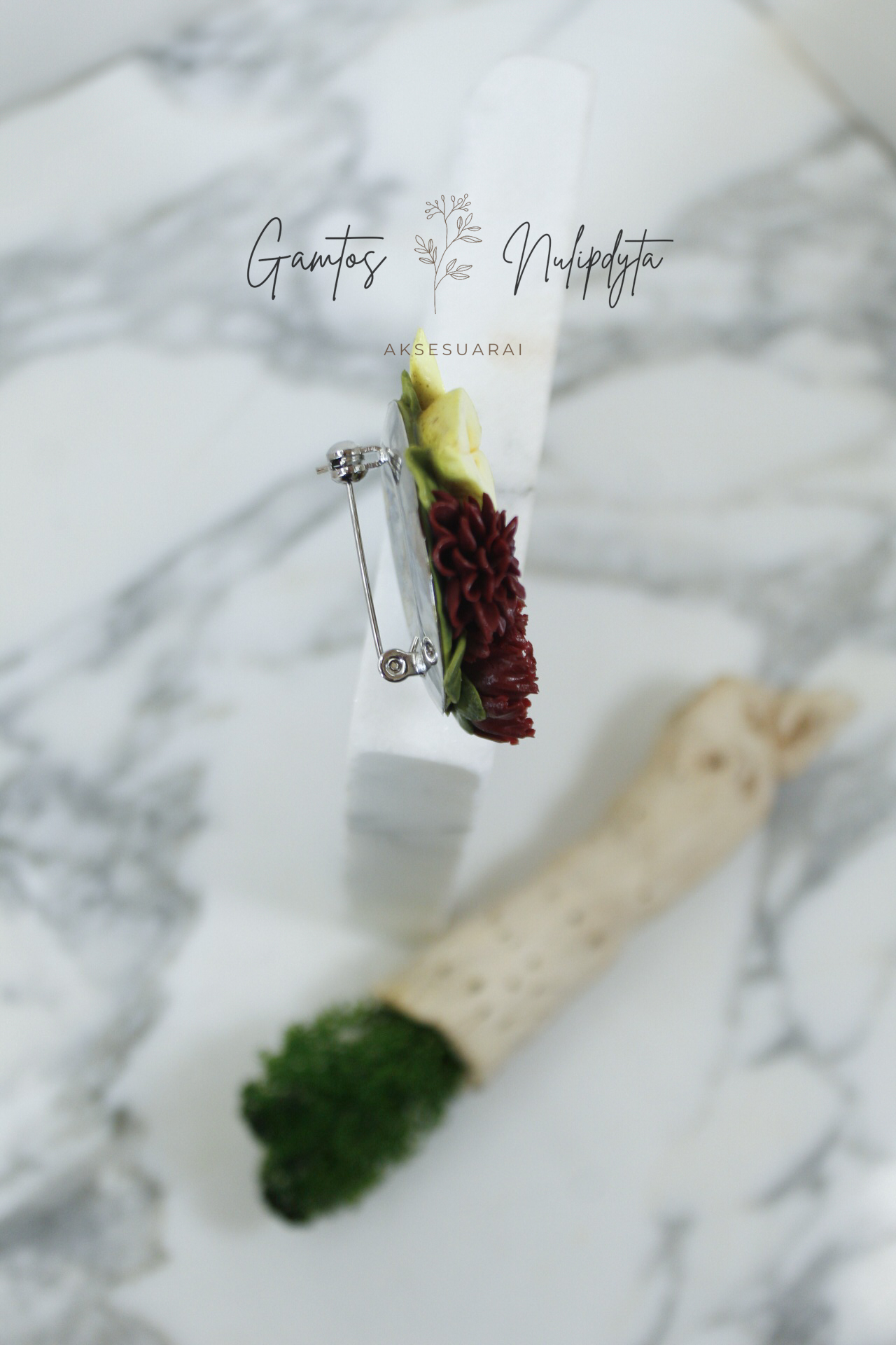 SAGĖ "JURGINAI+KRIAUŠĖS" SU ŽIOGELIU