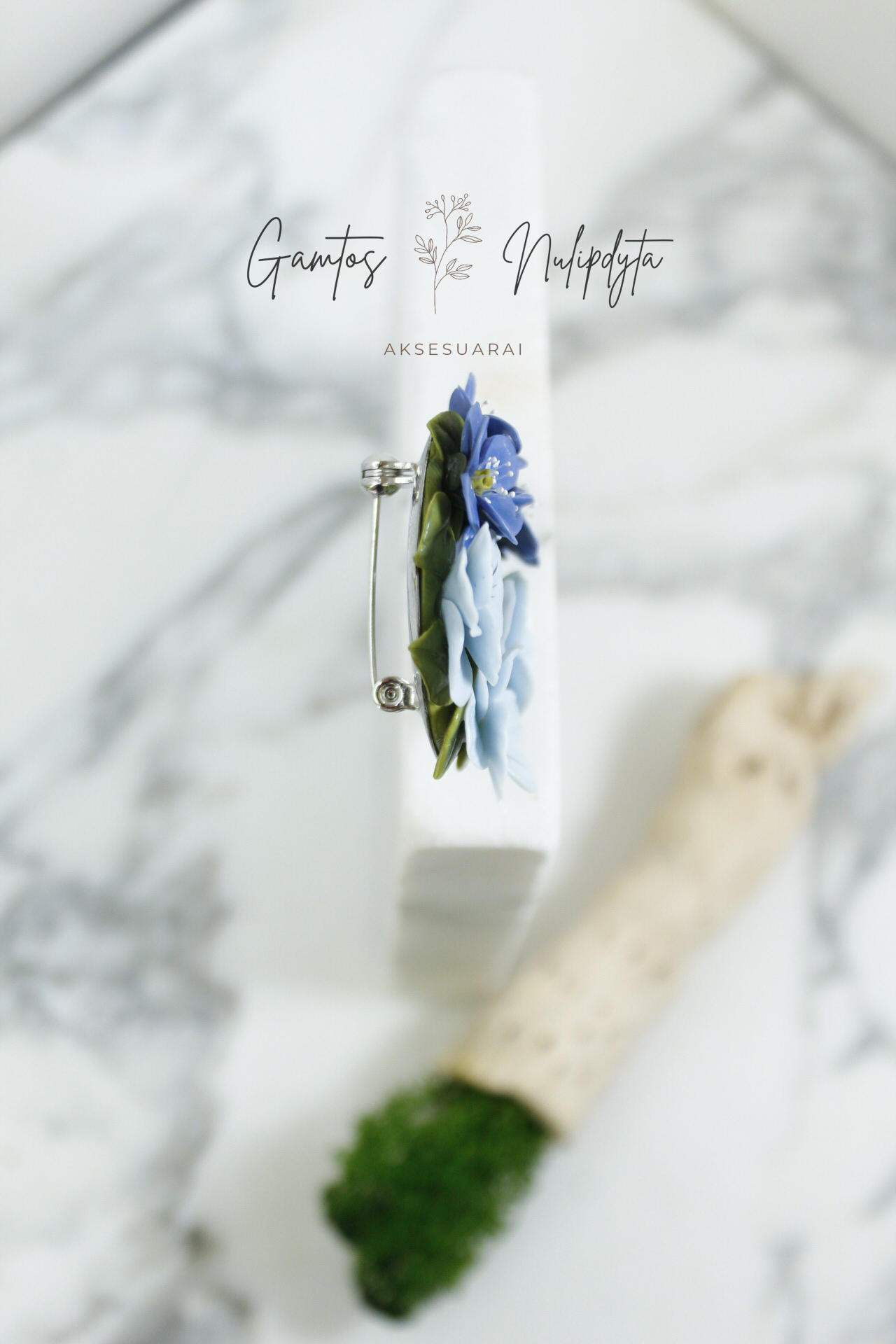 SAGĖ "NAŠLUTĖS+ŽIBUTĖS" SU ŽIOGELIU