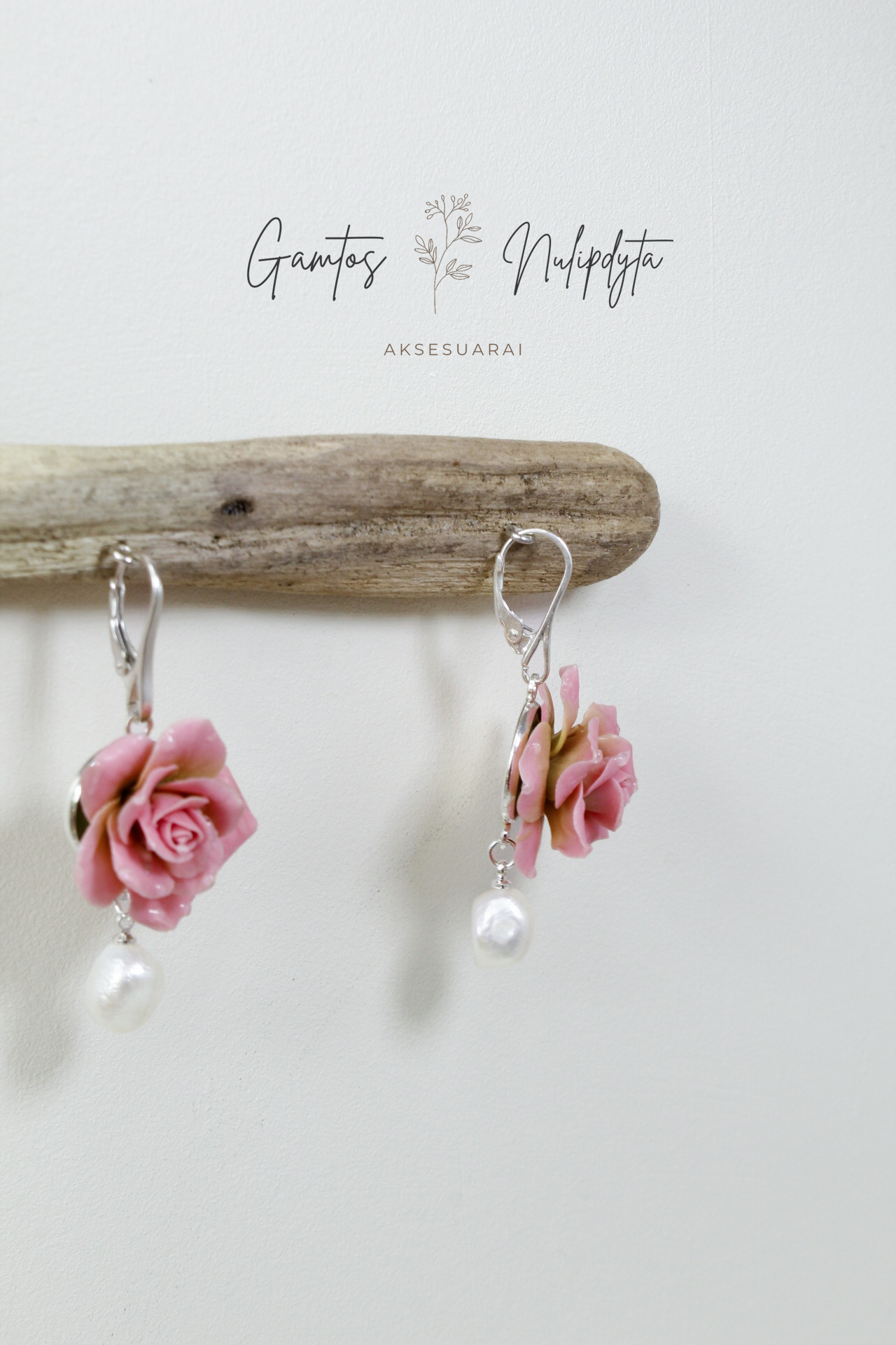 AUSKARAI "ROŽĖ" SU PERL. ANGL.UŽS.