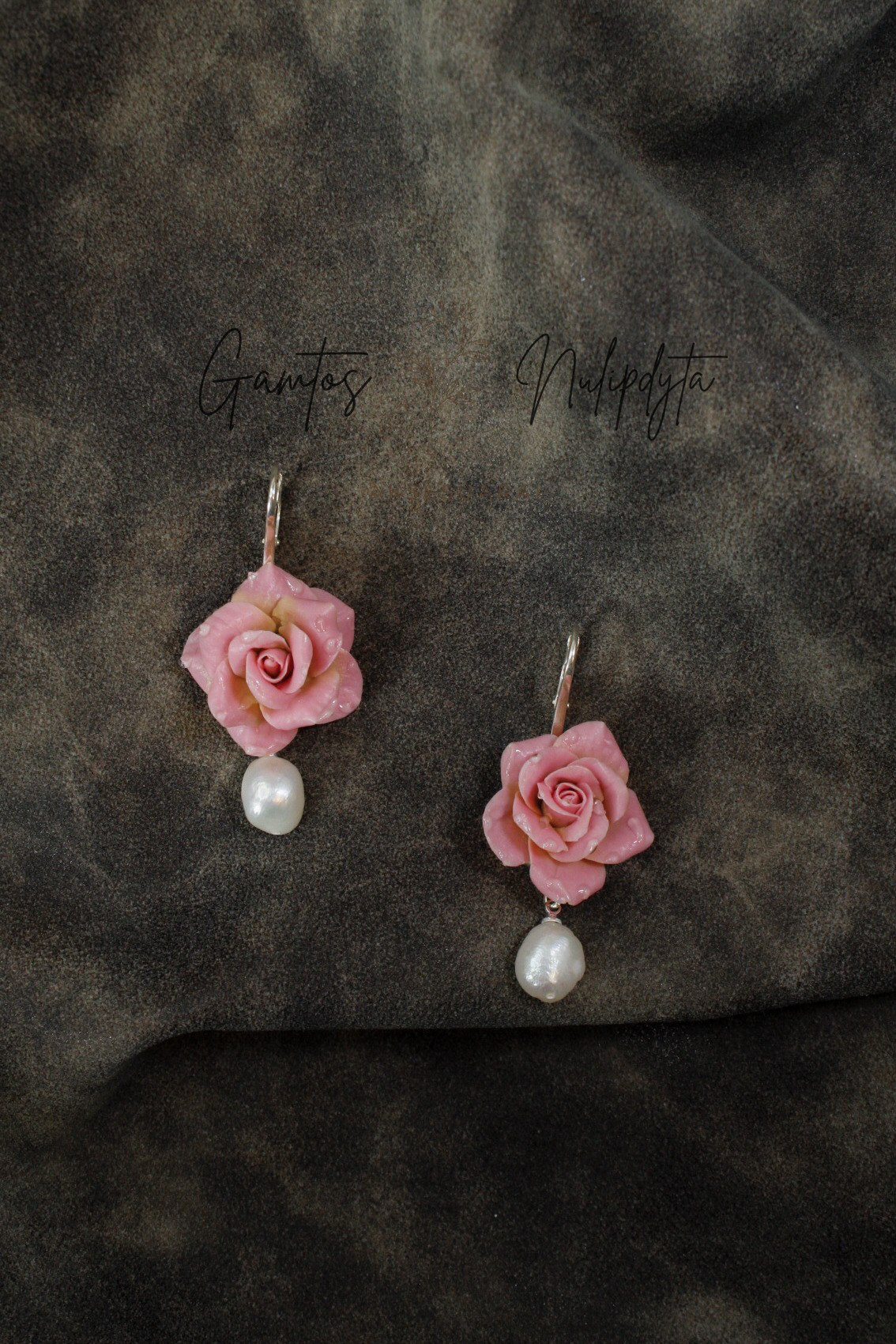 AUSKARAI "ROŽĖ" SU PERL. ANGL.UŽS.